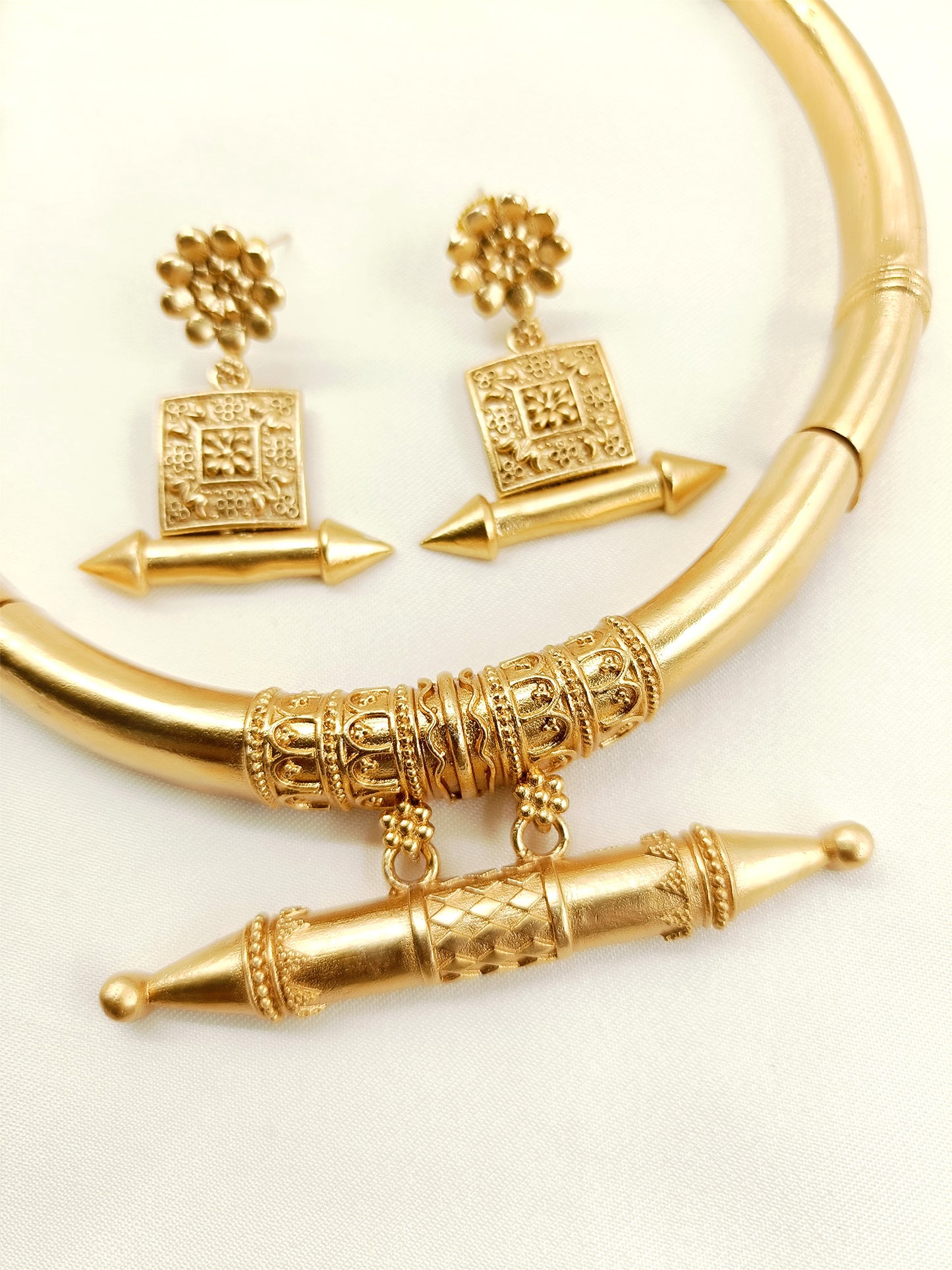 Azma Golden Oxidized Hasli Styled Choker Set
