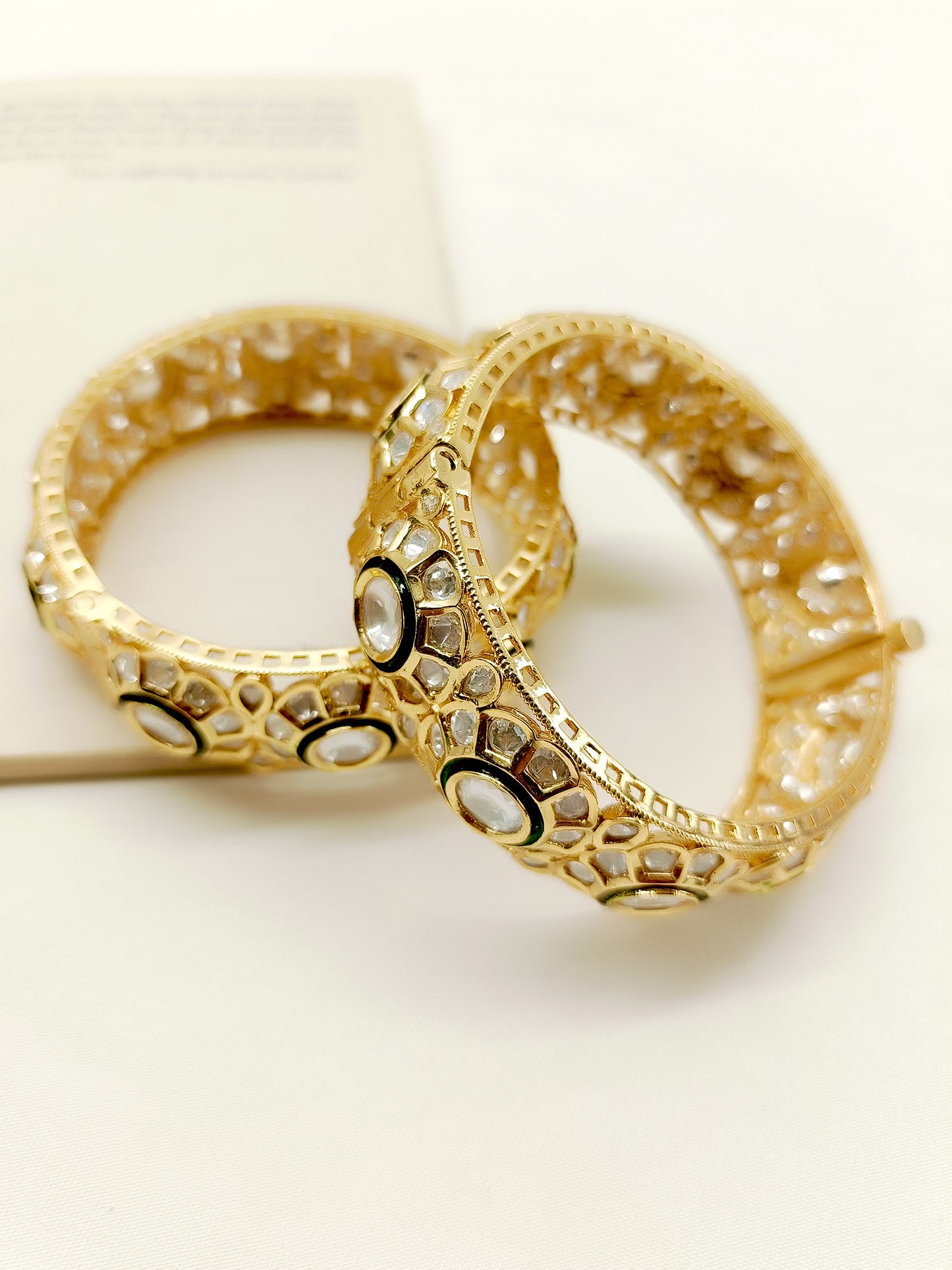 Panky White Kundan Bangle