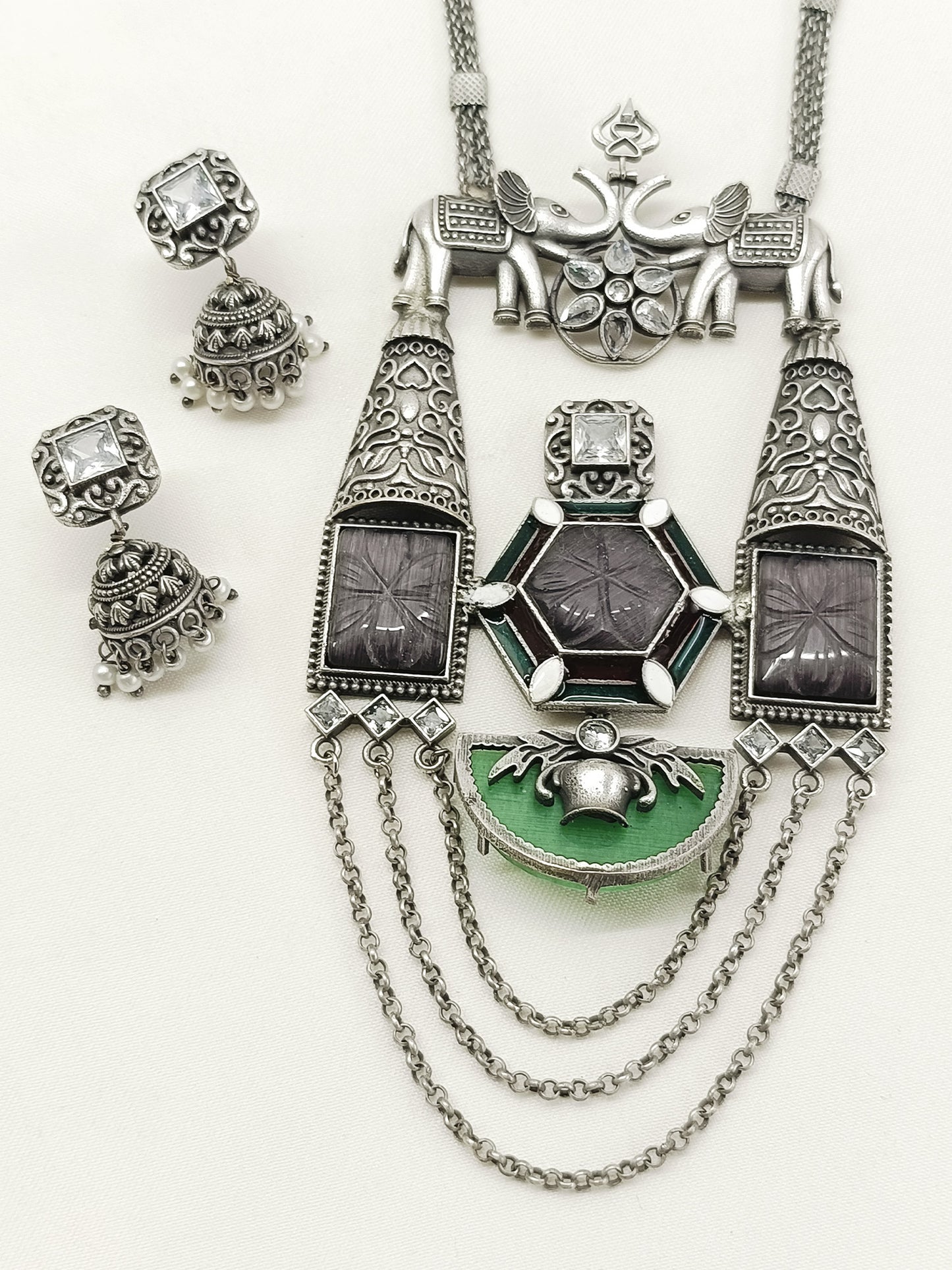 Qismat Grey Oxidized Pendant Set