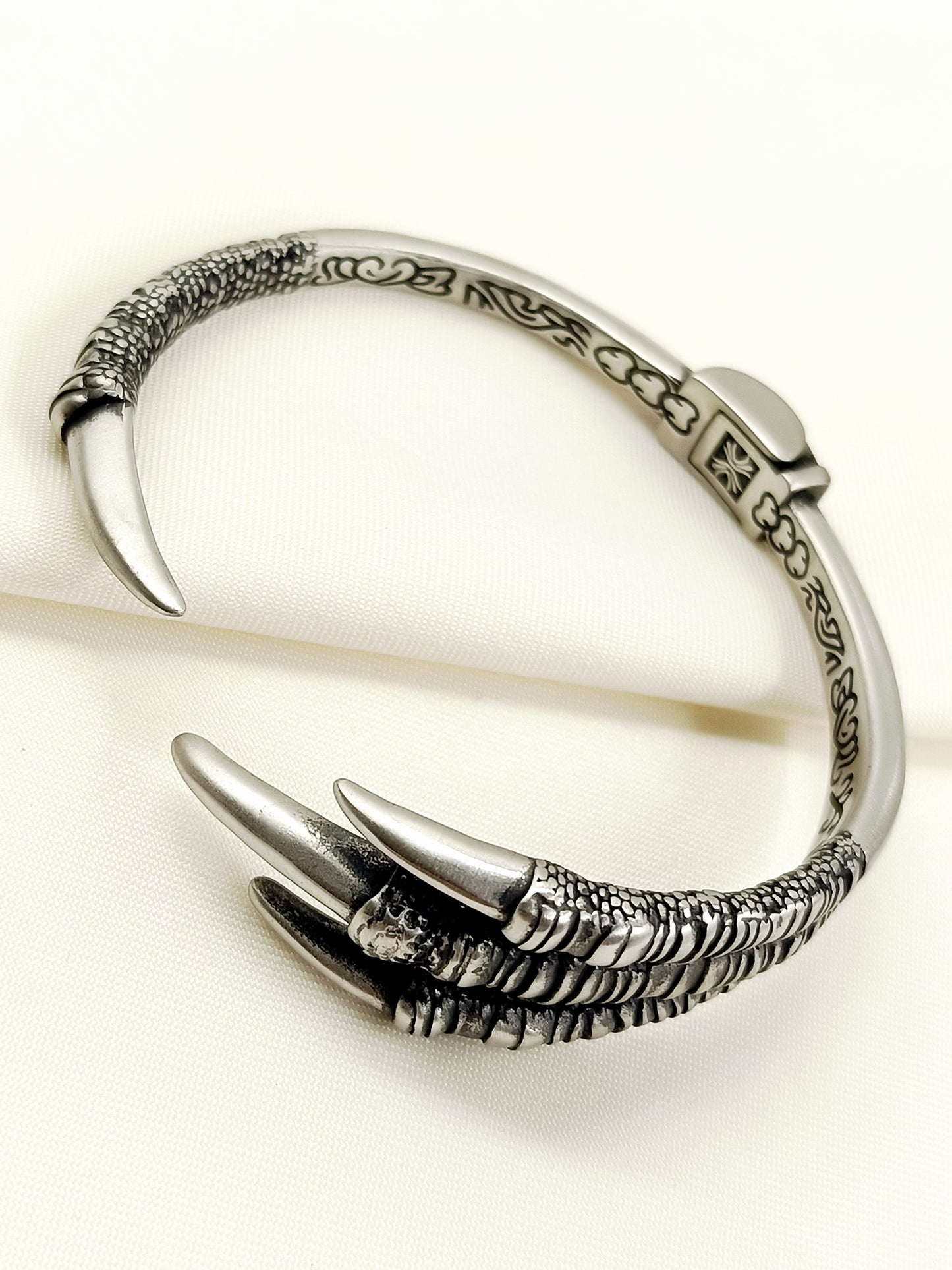 Shreyansh Dragon Claw Gun Metal Men's Bracelet