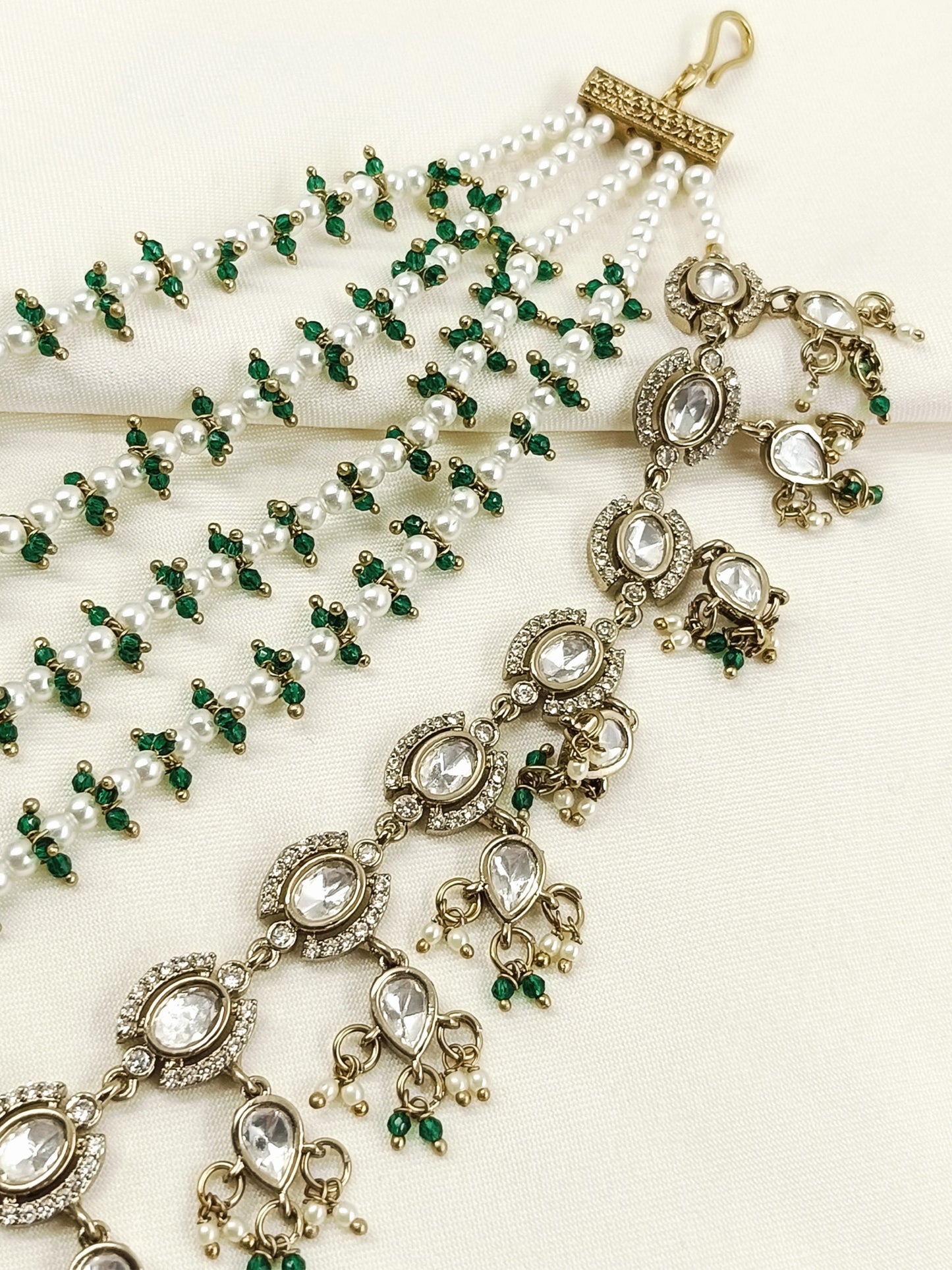 Moonlight Green Kundan Mathapatti