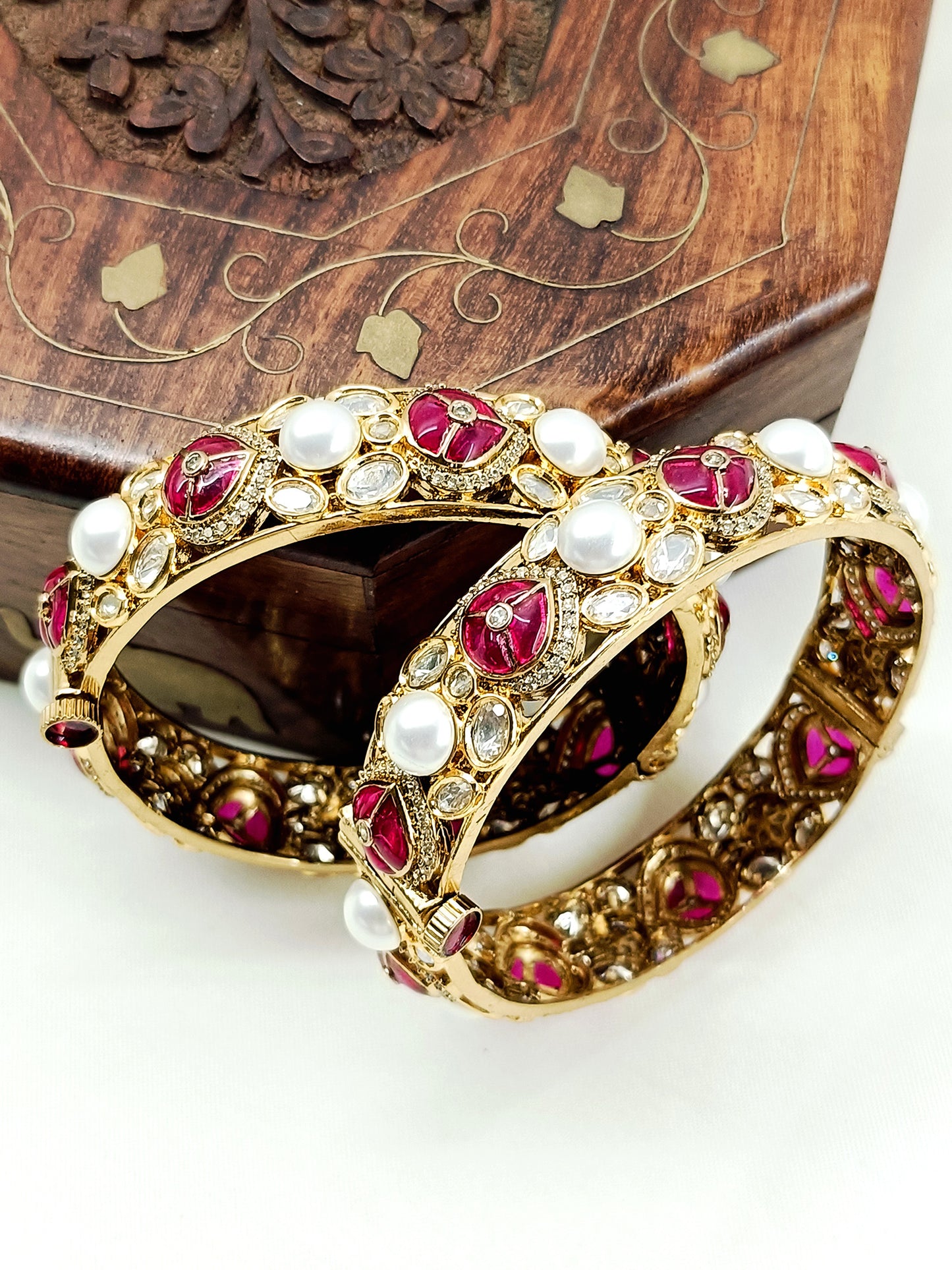 Dariya Ruby Kundan Bangles