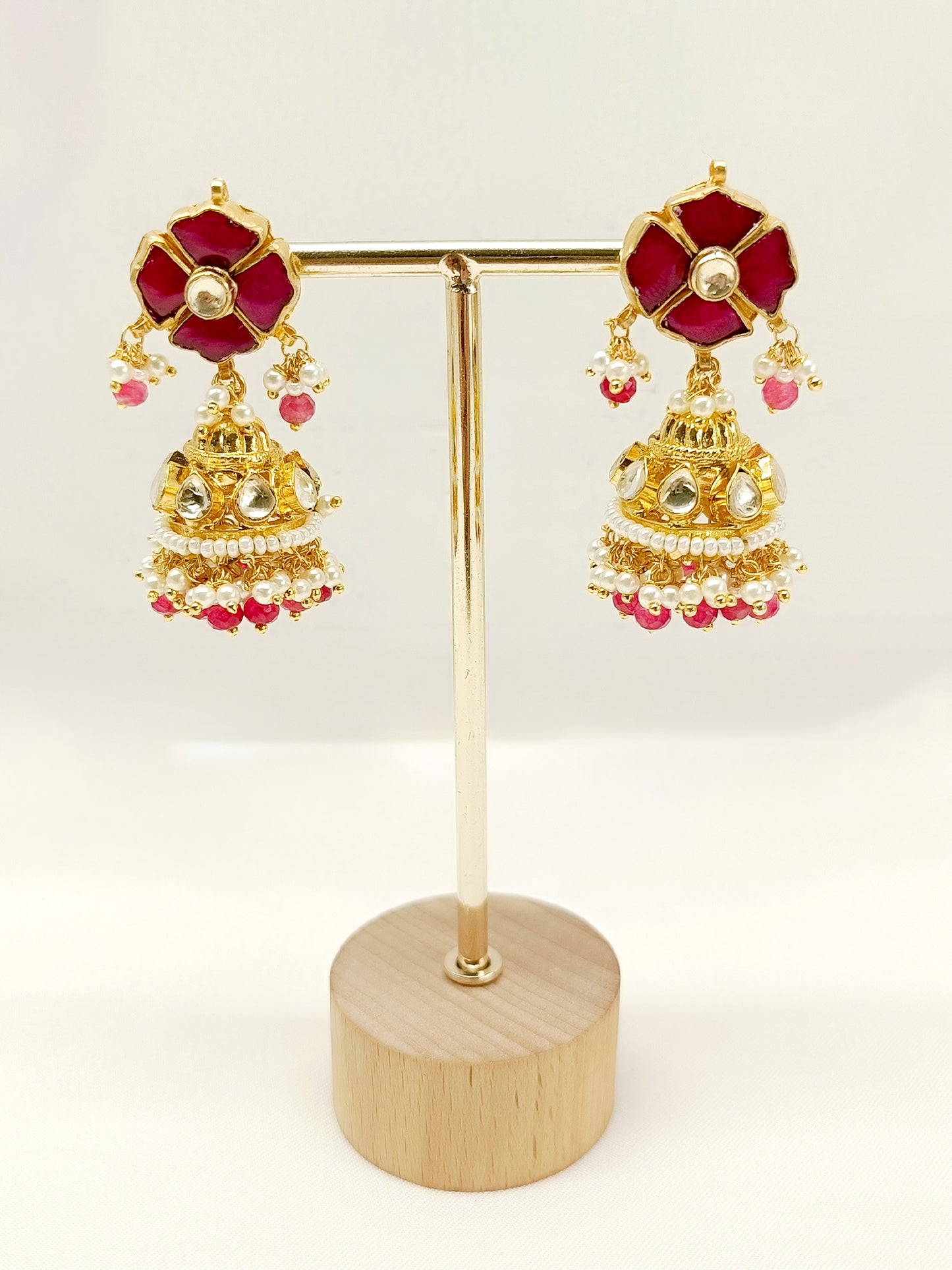 Prahati Majenta Kundan Jhumki