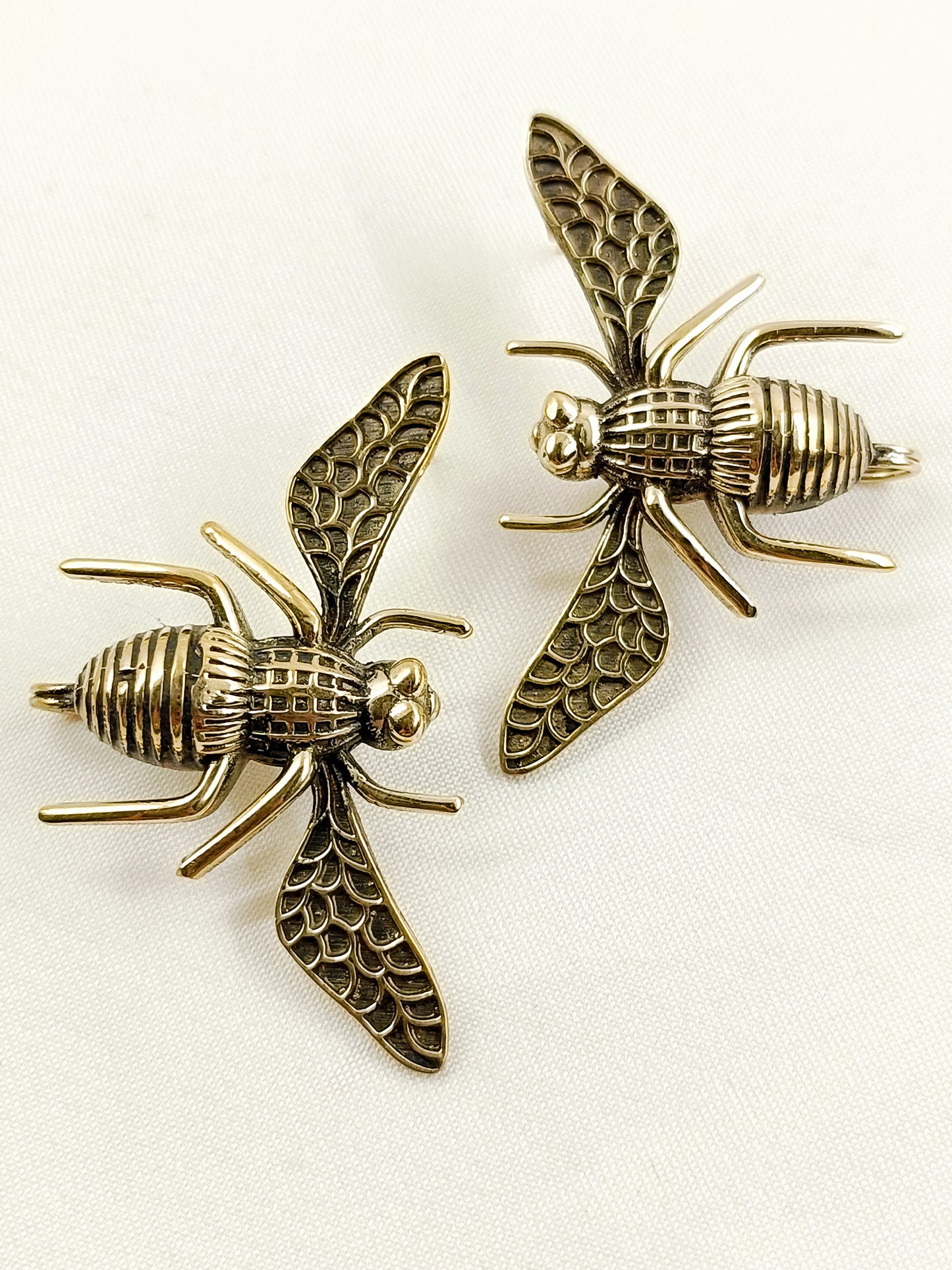 Hitendra Golden Honey Bee Men's Earring