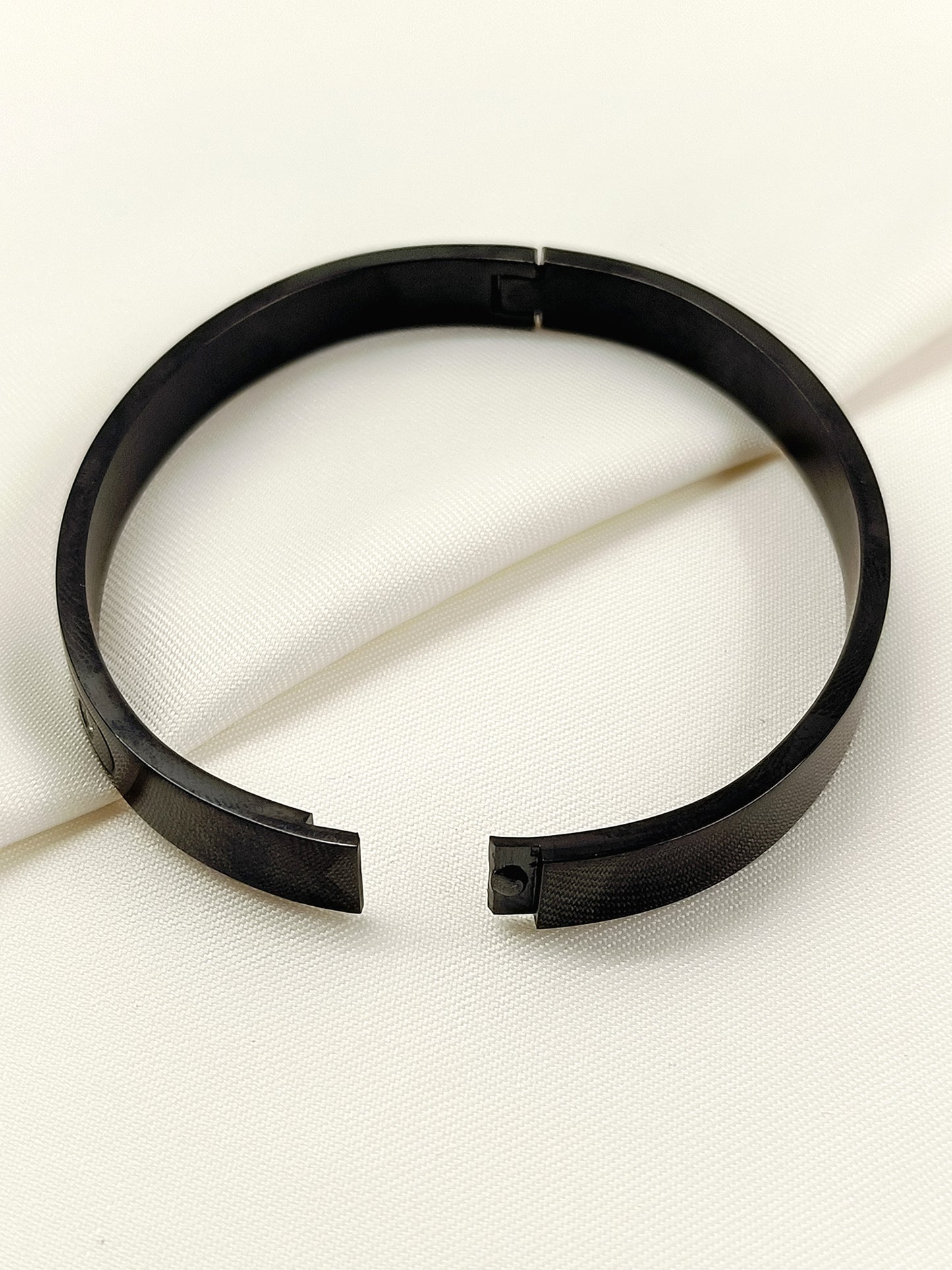 Aarushya Black Men's Bracelet