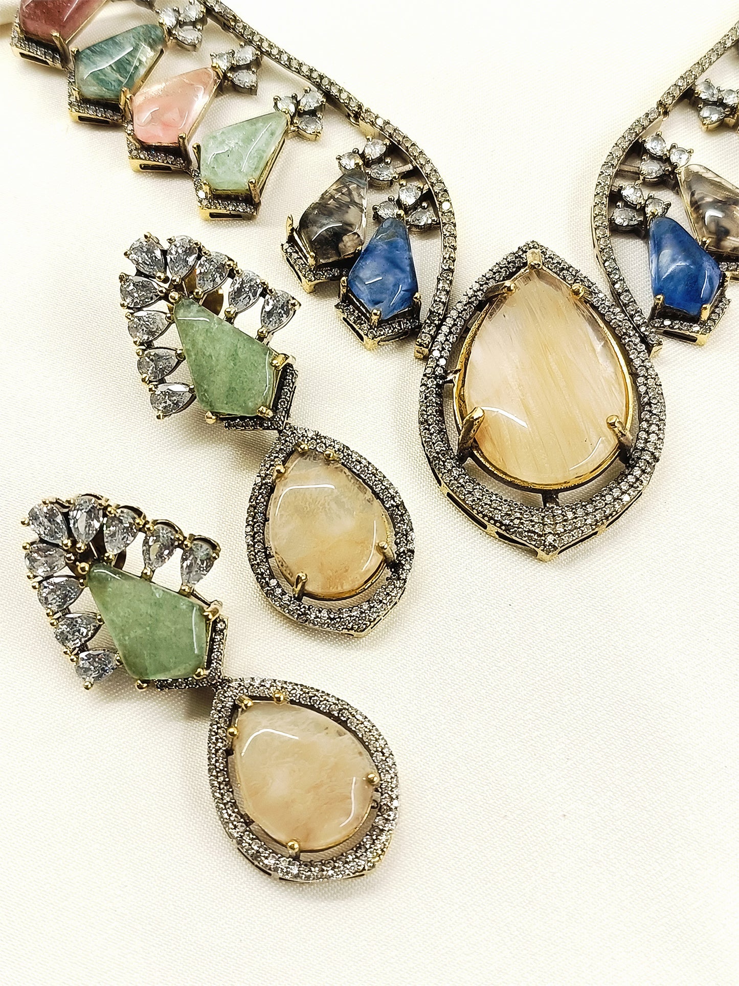 Reva Peach Pastel Victorian Raw Stone Necklace Set