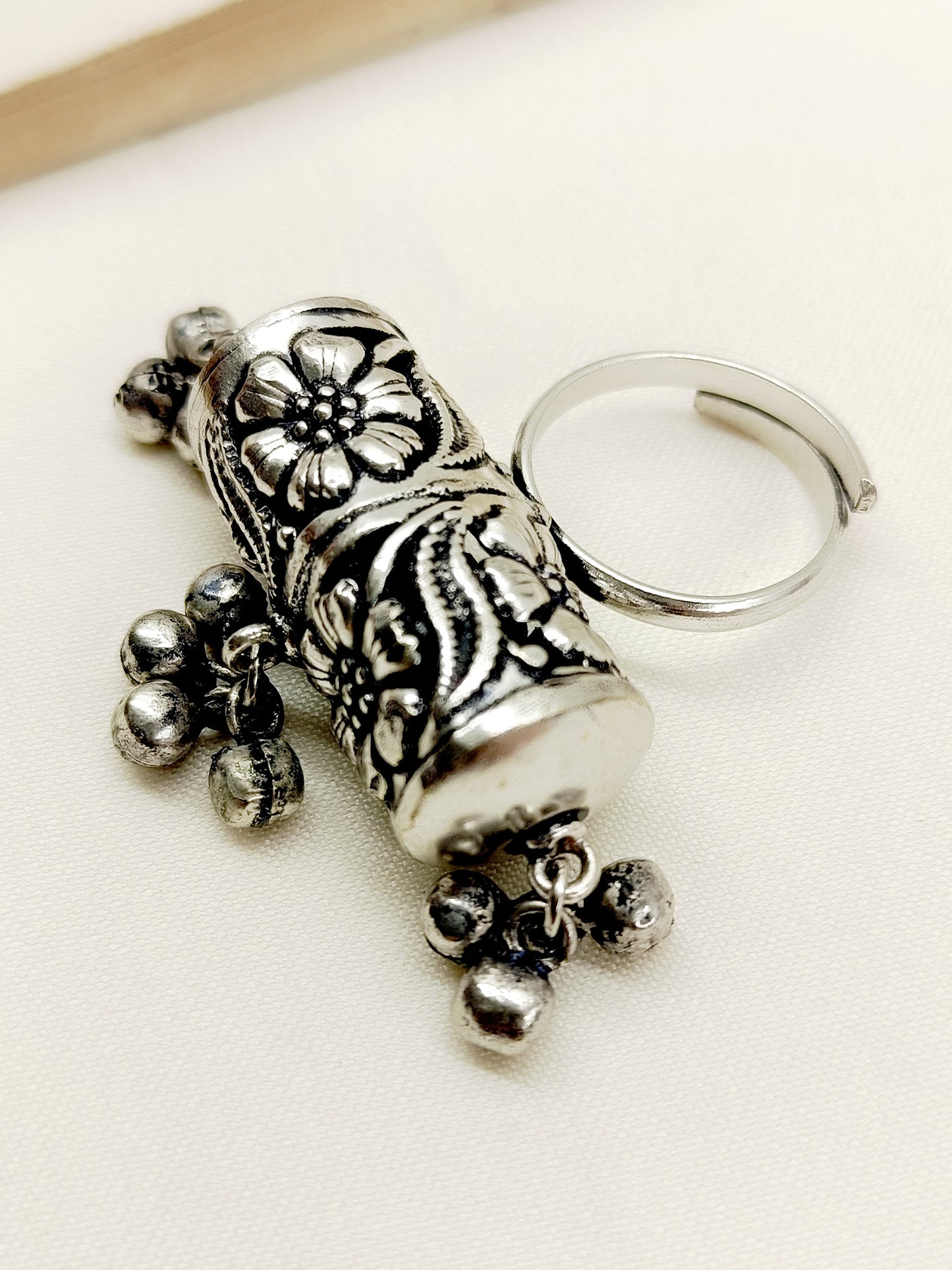 Barbara Plain Men's Finger Ring