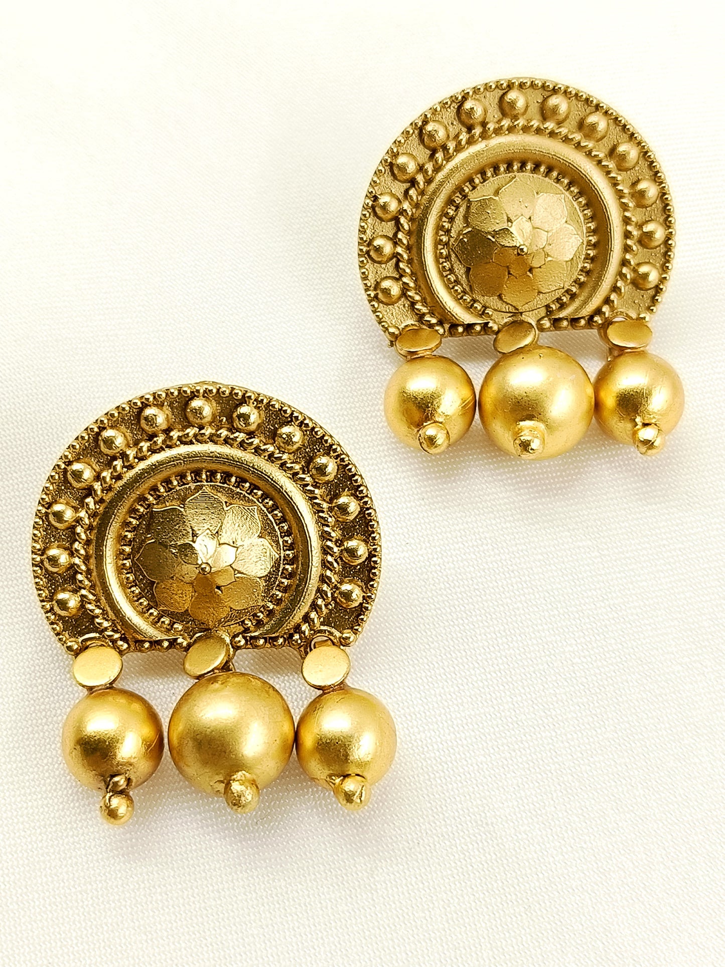 Subhashini Golden Oxidized Tops