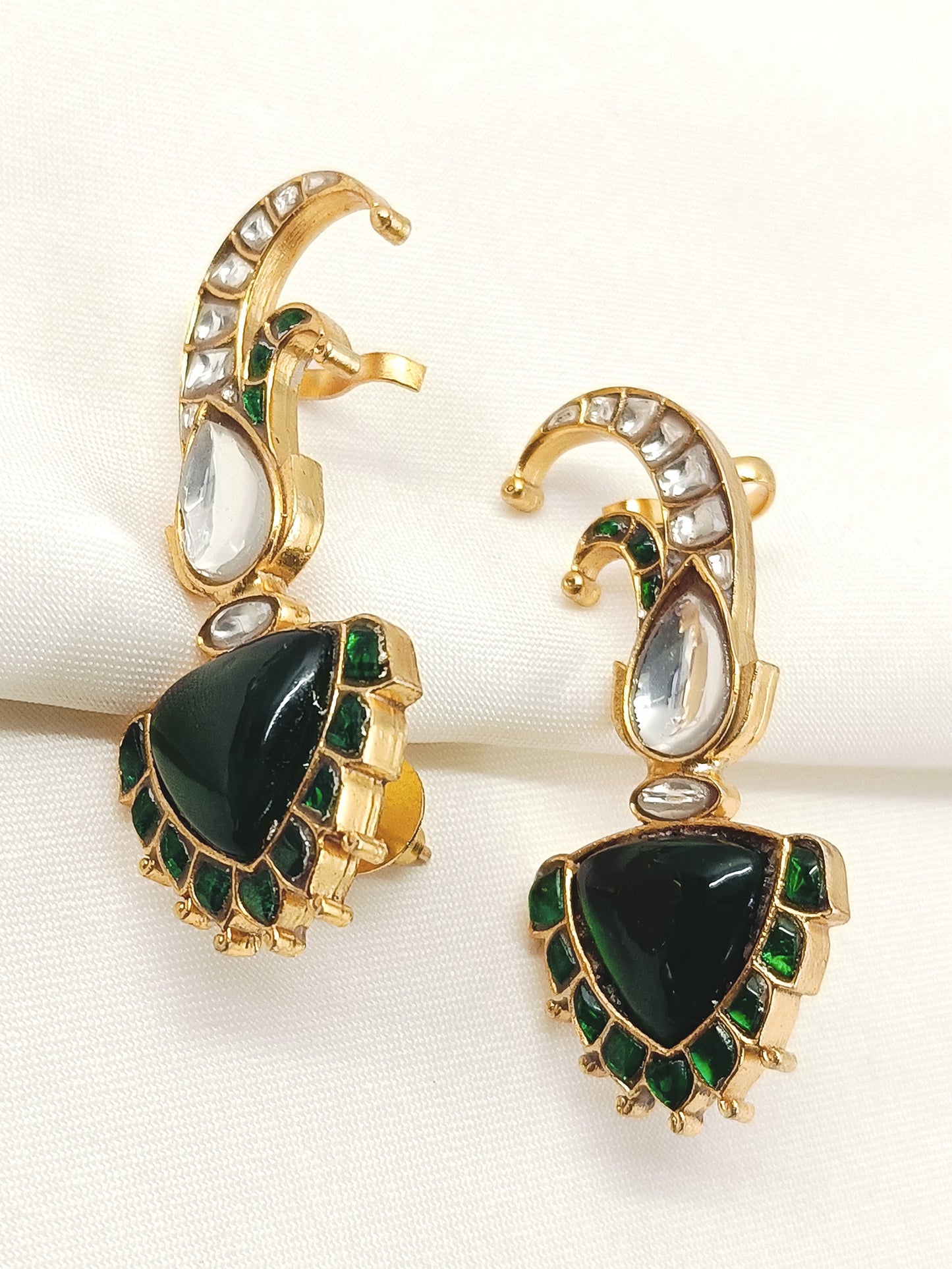 Falgun Green Men's Earcuff