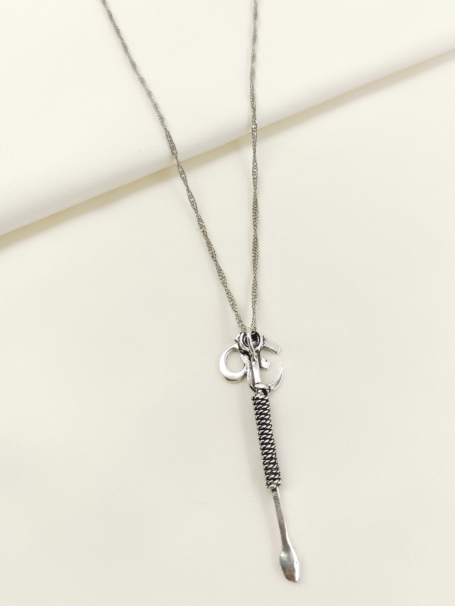 Rabhya Silver Western Neckpiece