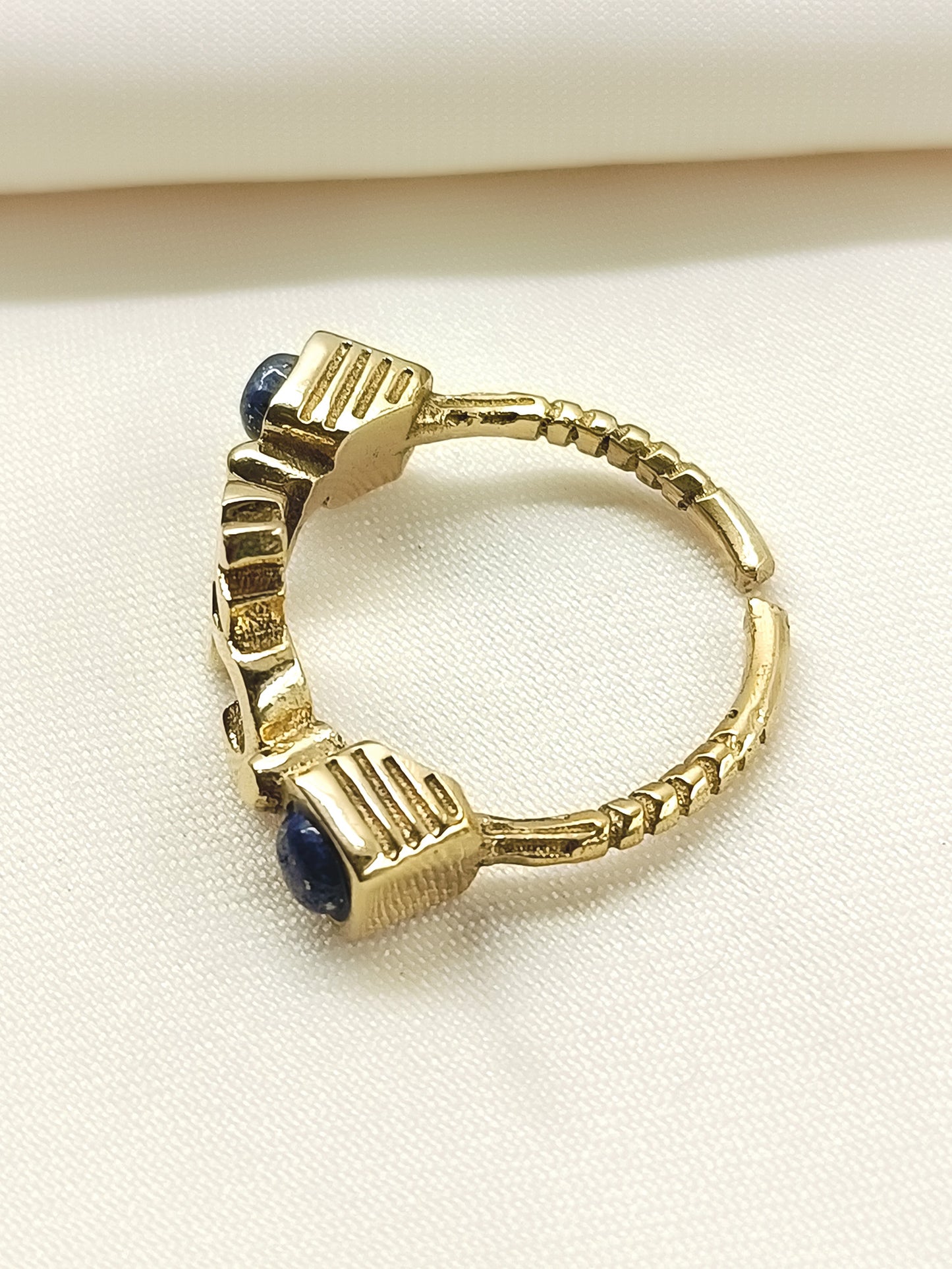 Ishan Blue Men's Finger Ring