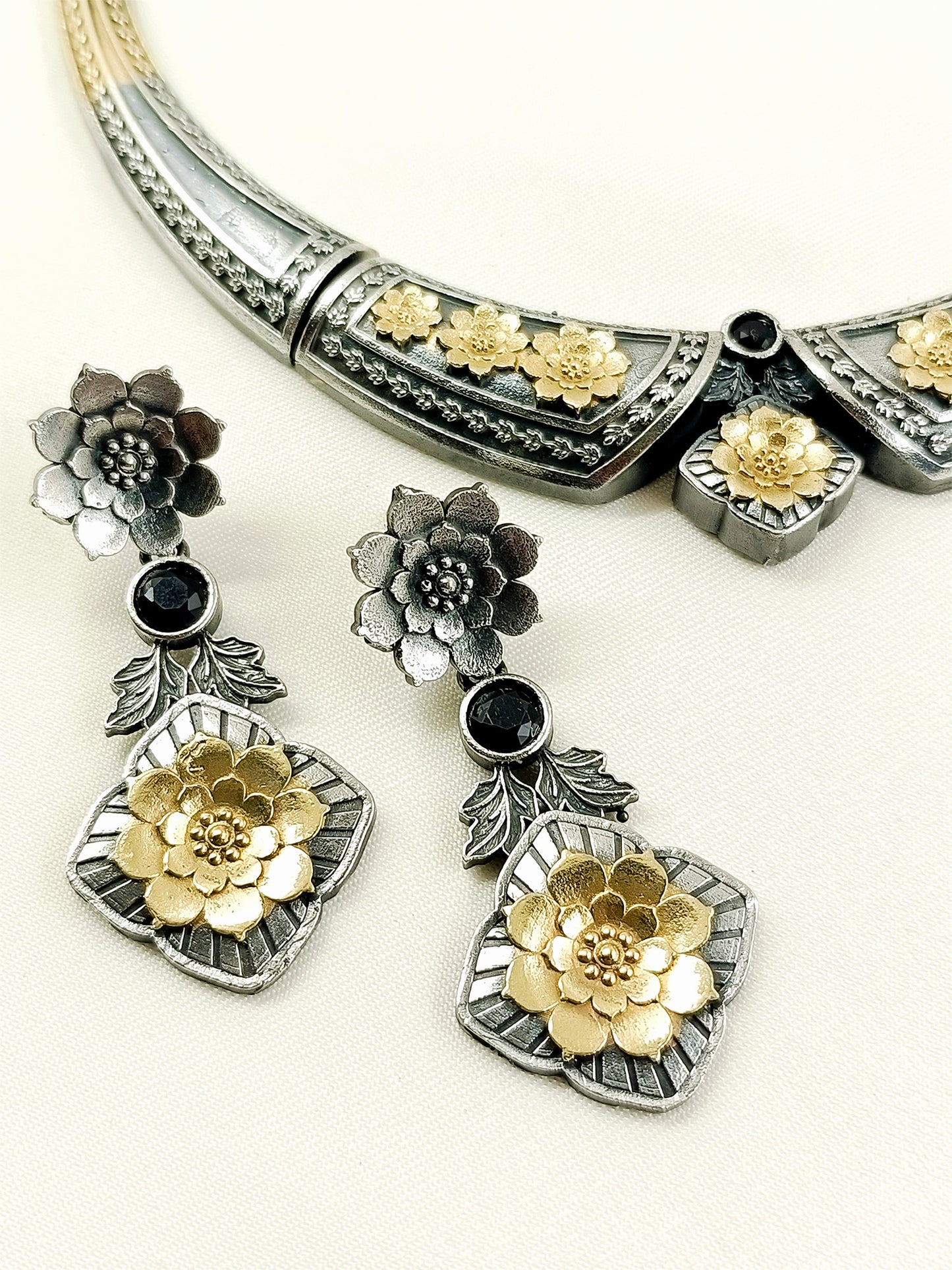 Anabia Black Oxidized Choker Set