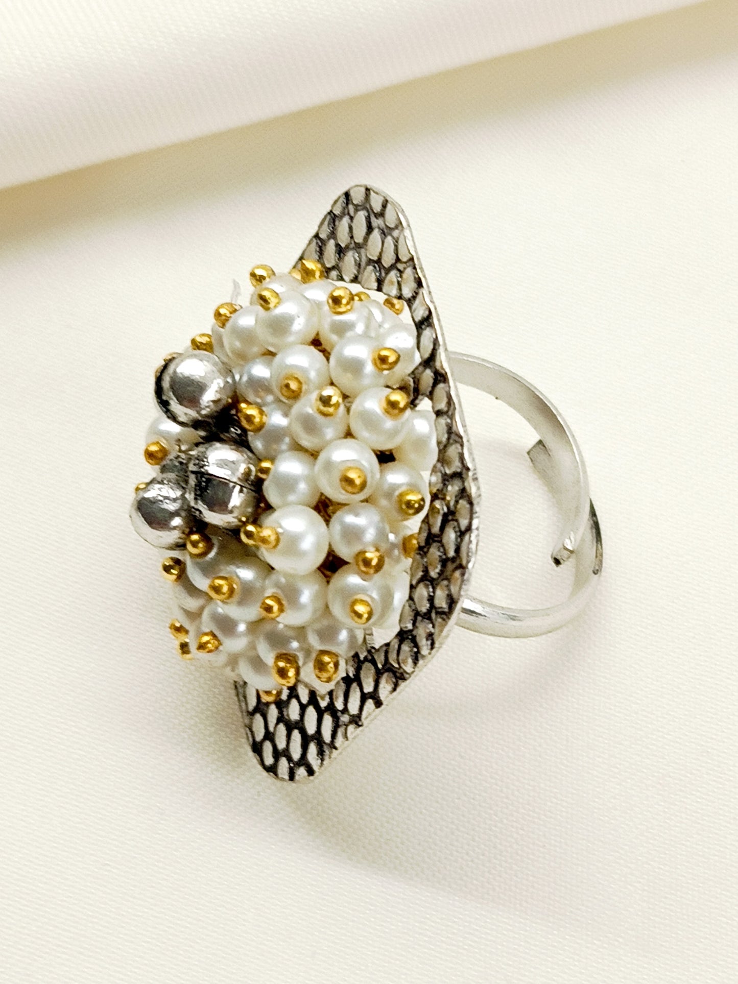Edha White Pearl Men's Finger Ring