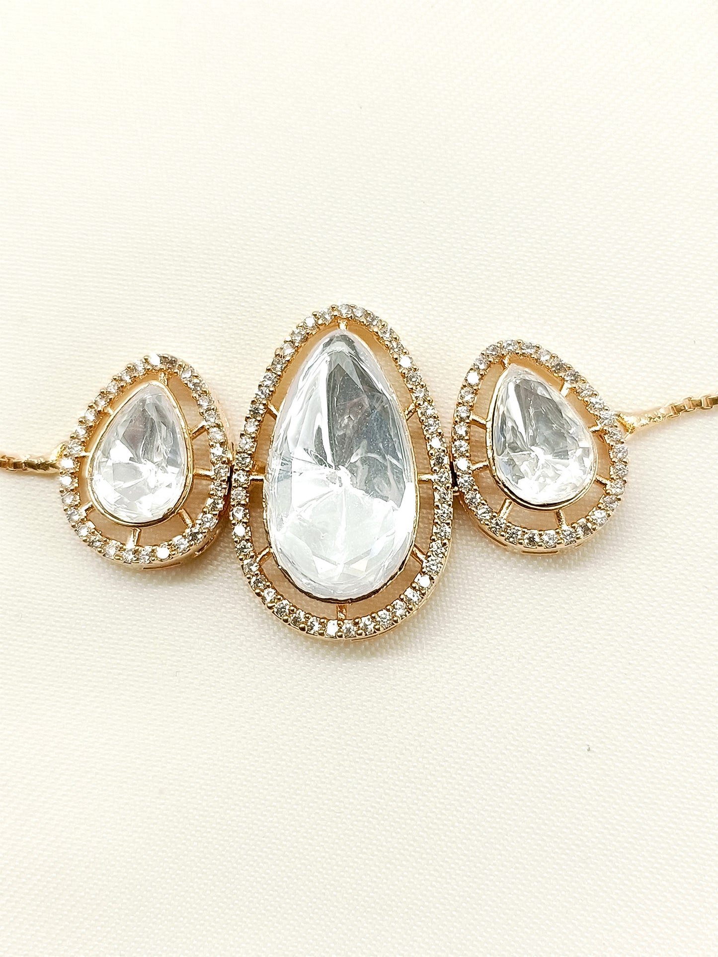 Pahal White Kundan Bracelet