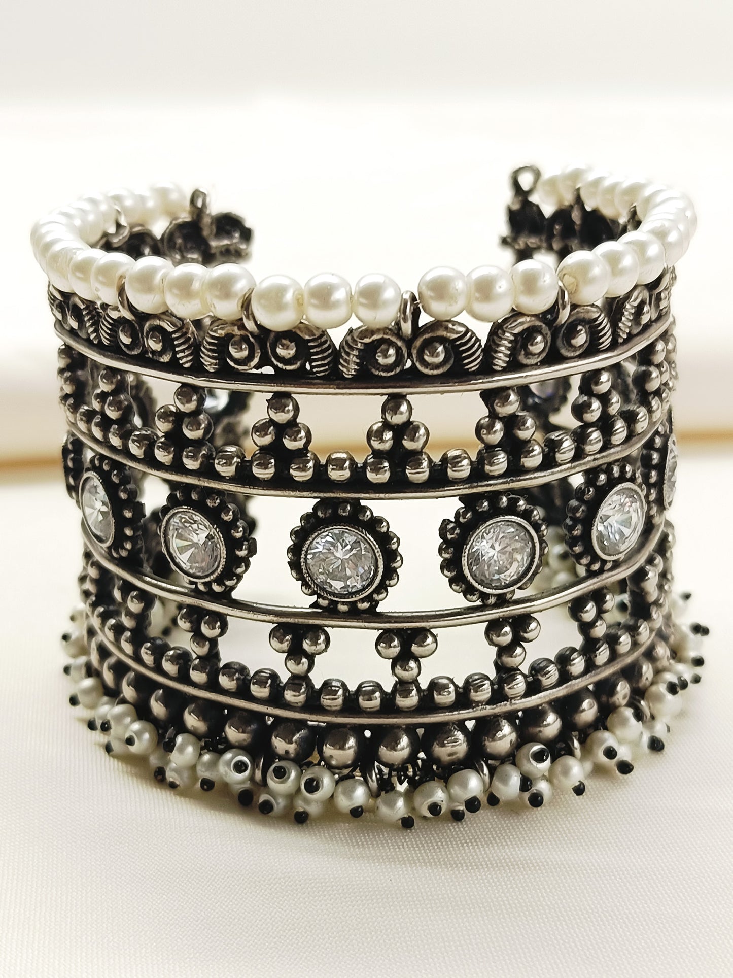 Fenja White Oxidized Bracelet