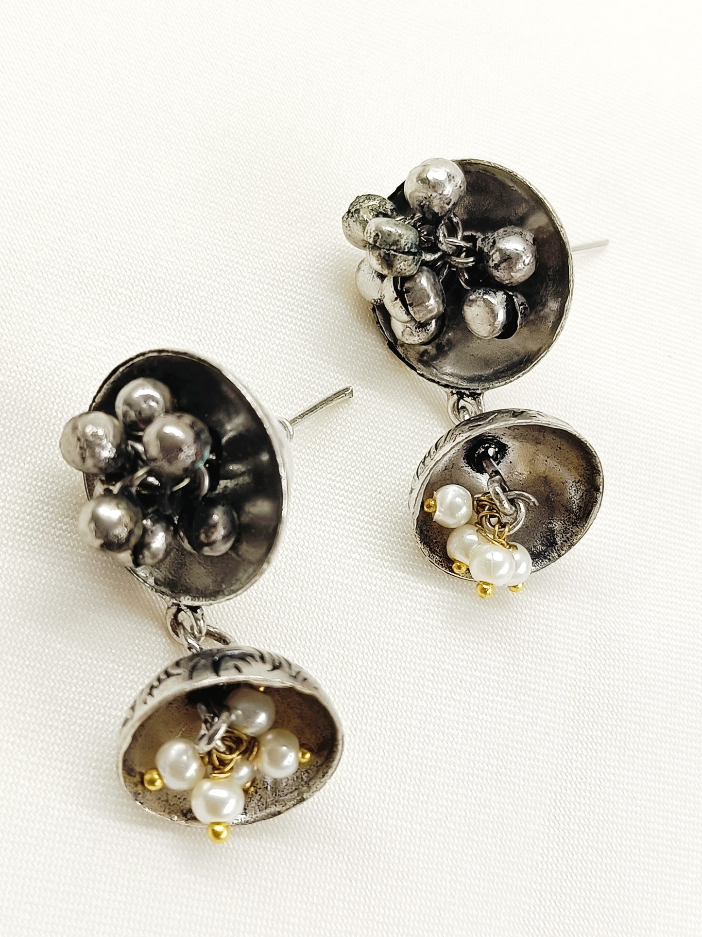 Vidisha Plain Oxidized Jhumki