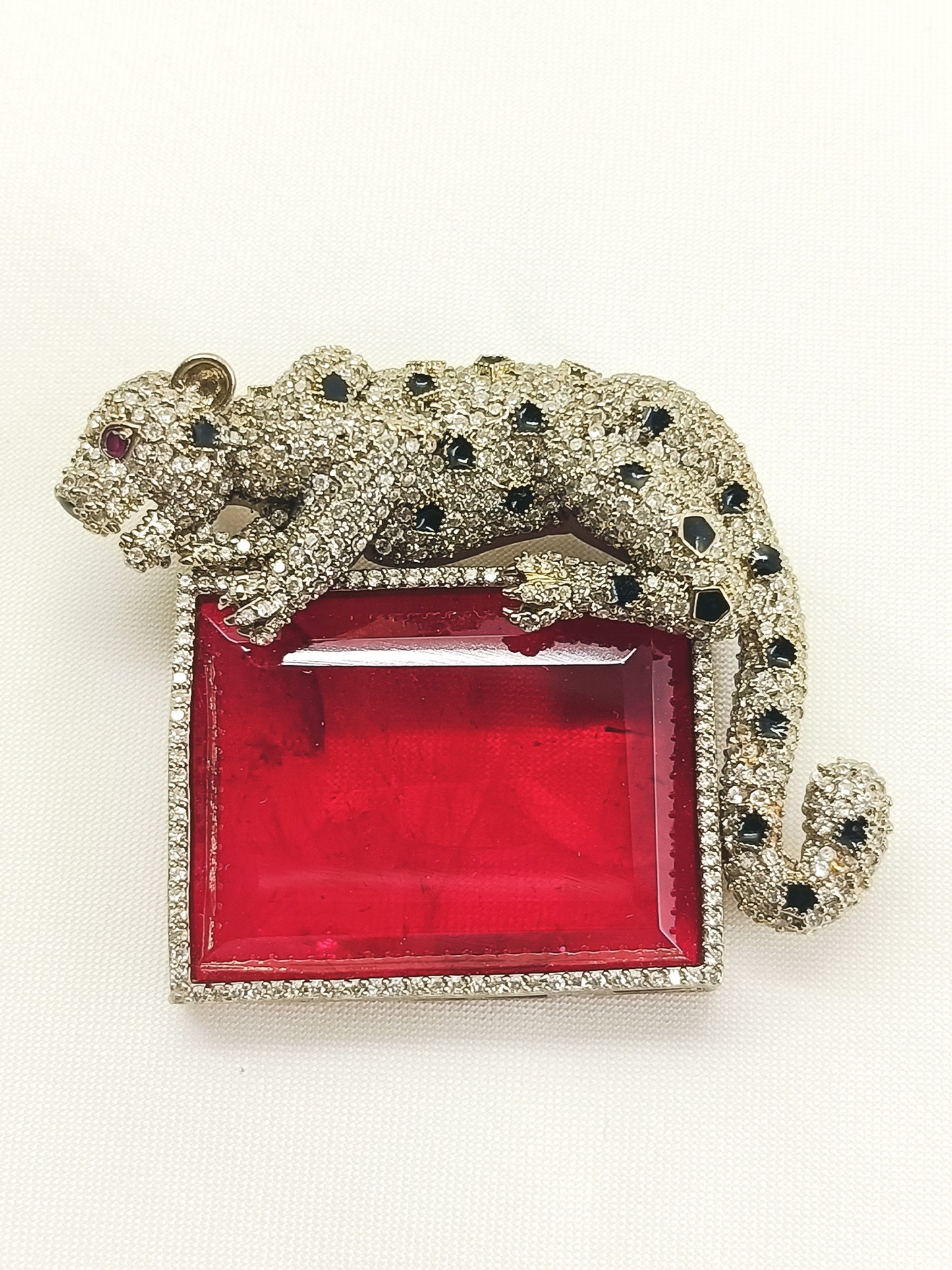 Ridhansh Ruby Leopard Brooch