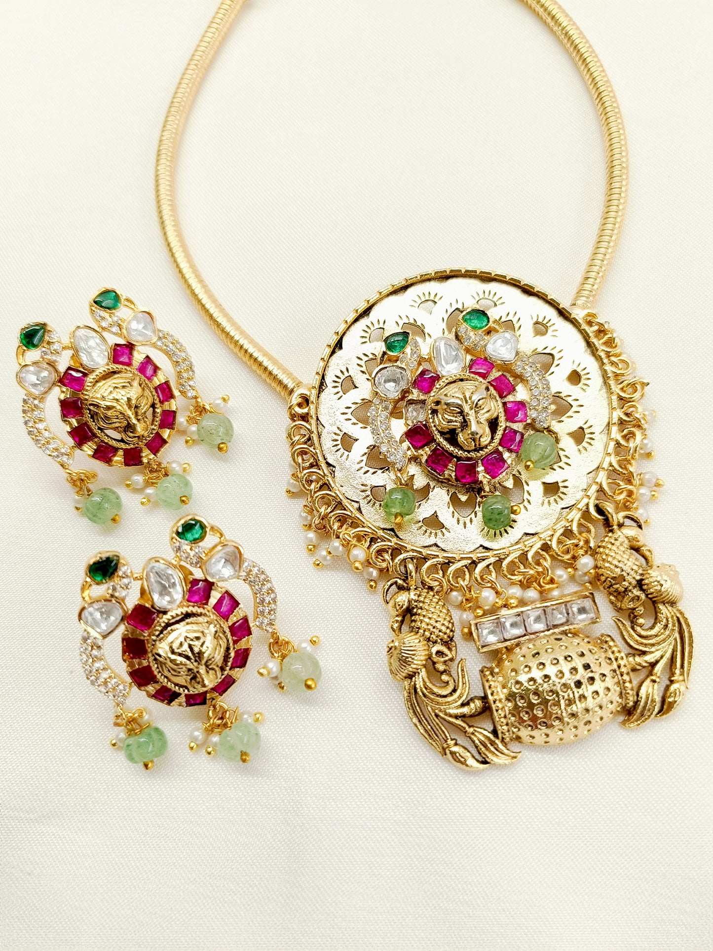 Kendy R&G Antique Necklace Set