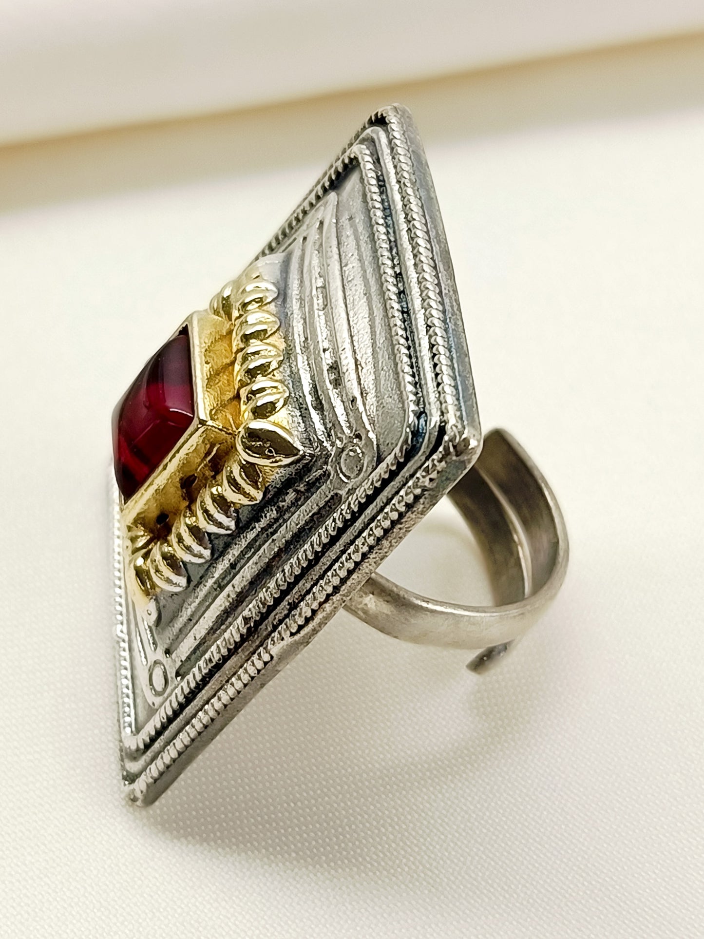 Iran Maroon Men's Finger Ring