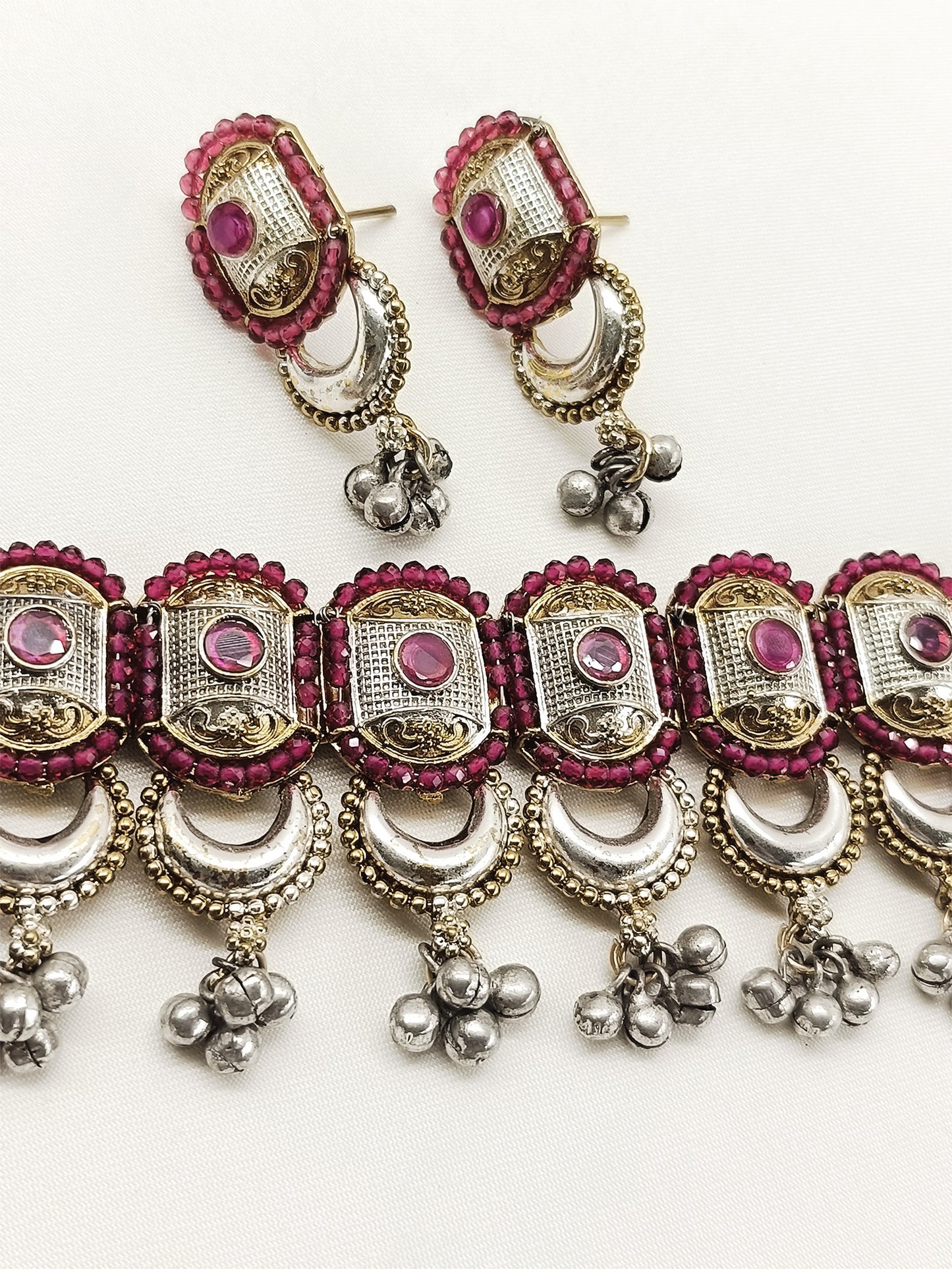 Shailee Majenta Oxidized Choker Set