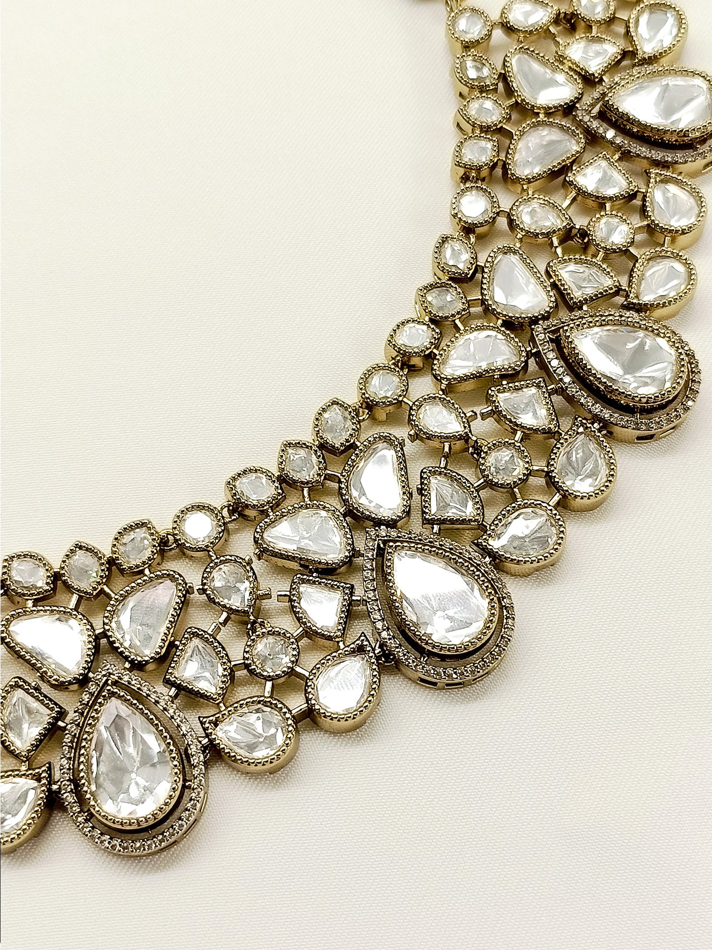 Gurpreet White Victorian Set