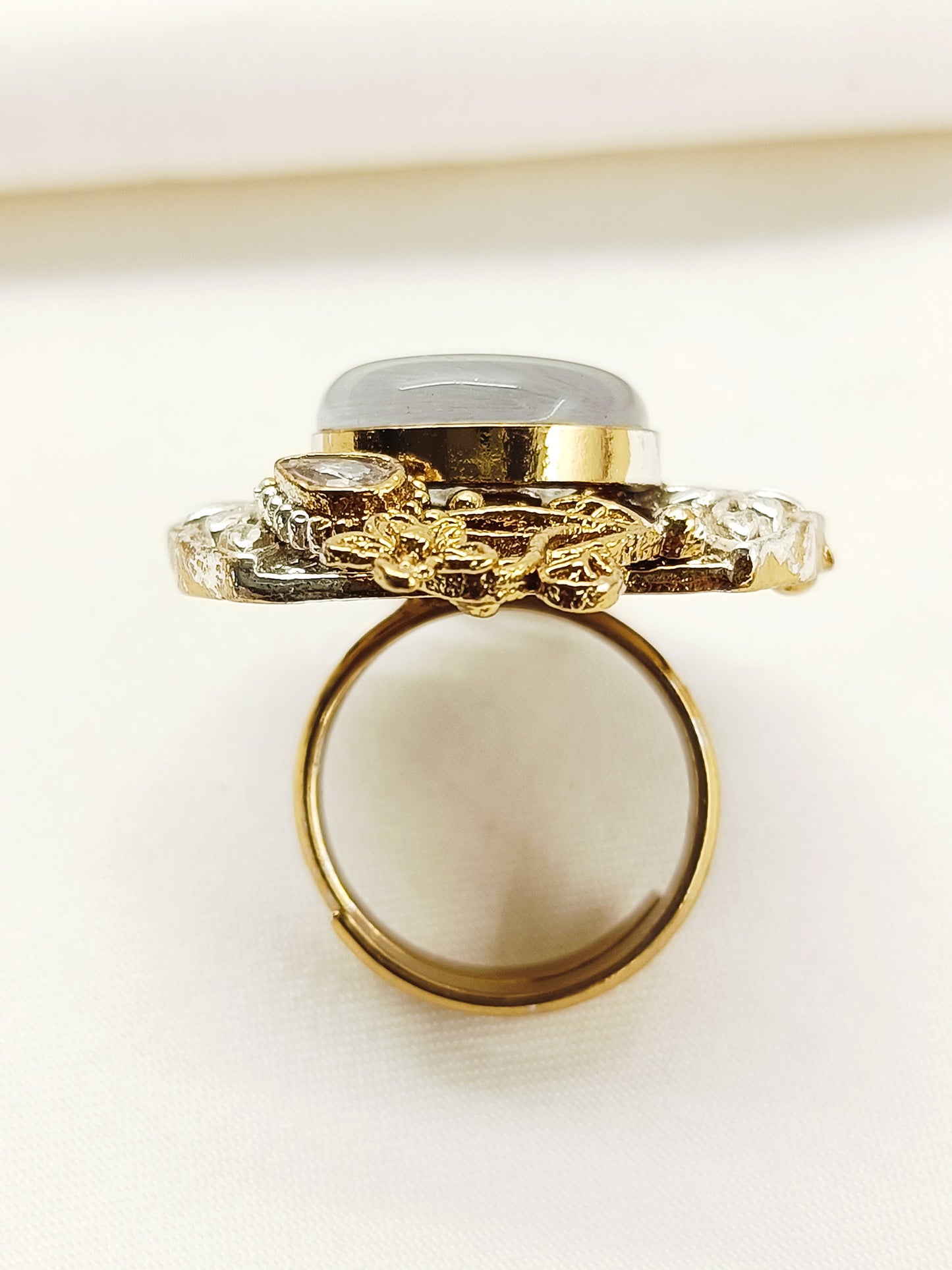 Apayajita Grey Oxidized Finger Ring