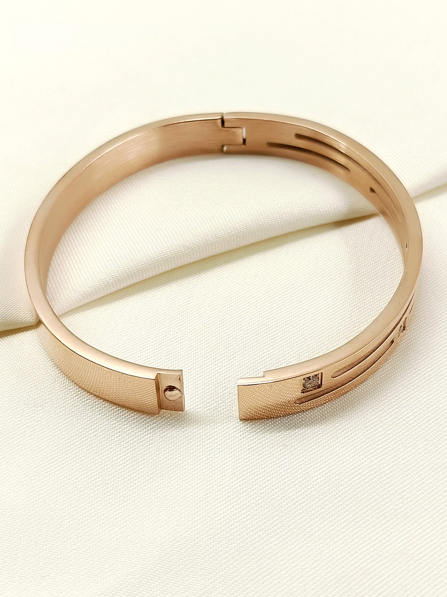 Saiyam Rose Gold Men's Bracelet