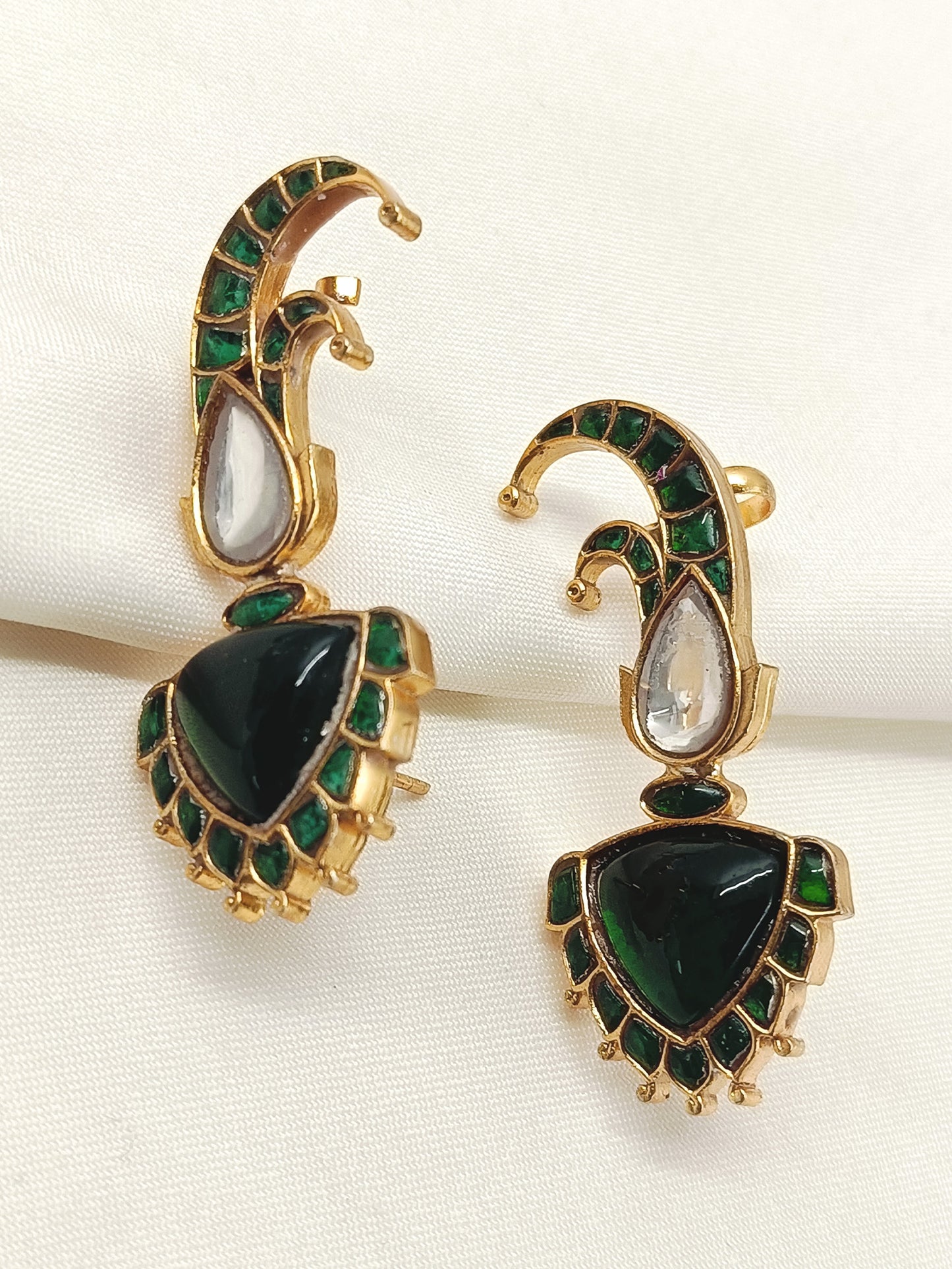 Nikansh Green Men's Earcuff