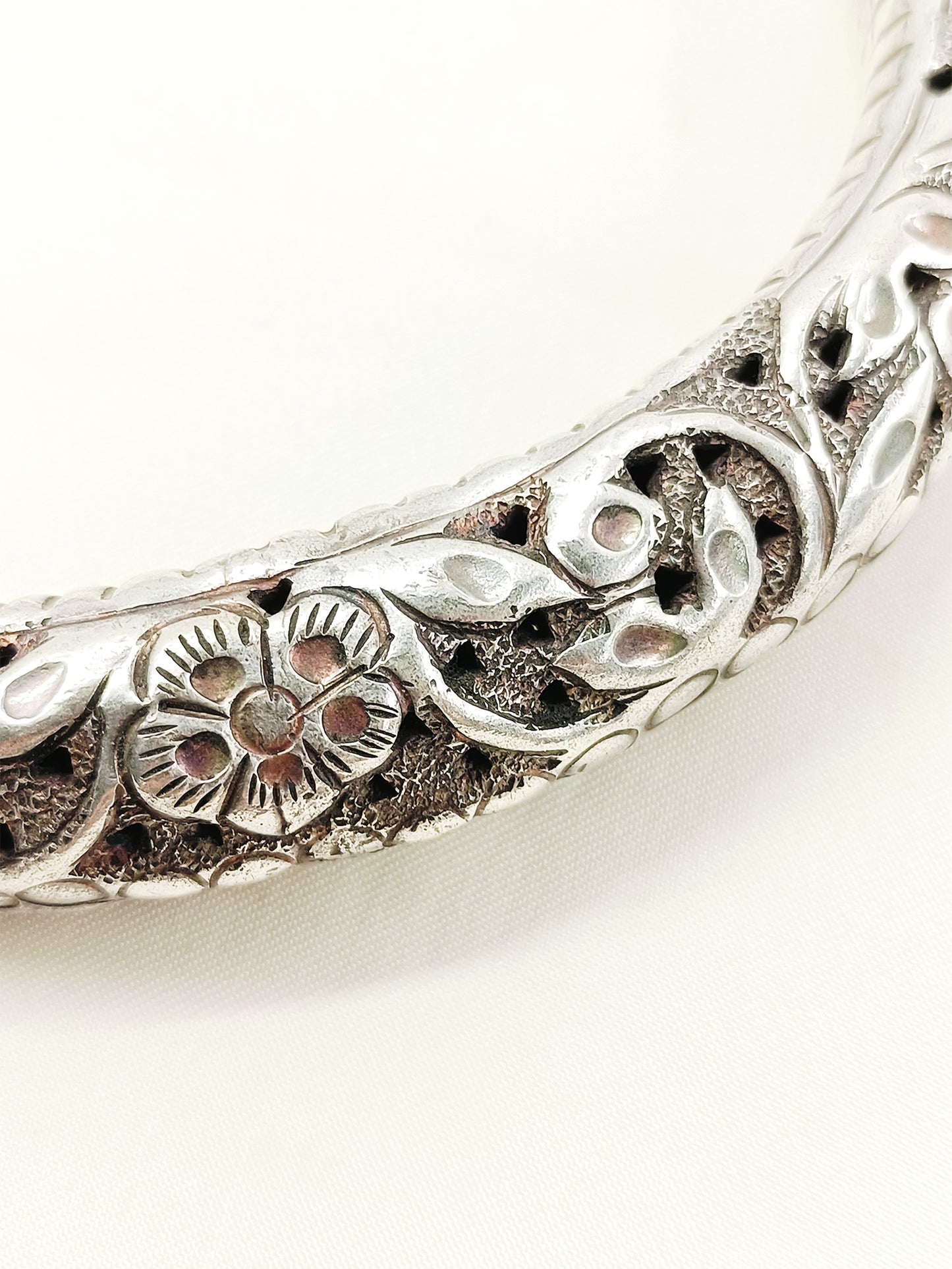 Ishir Plain Men's Neckpiece