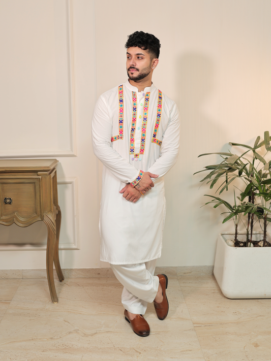 Dushyant Garba Rangilo Raag Kurta Set.