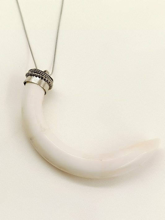 Annette White Bone Men's Neckpiece