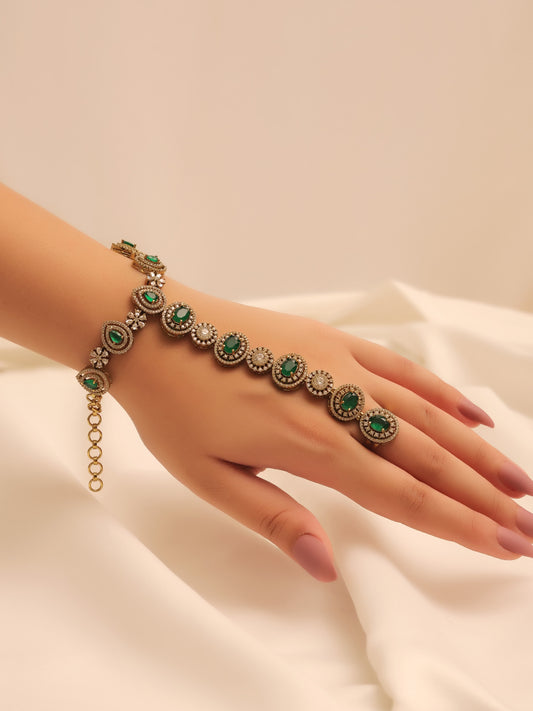 Rukmani Green Kundan Hathphool Set Of 2