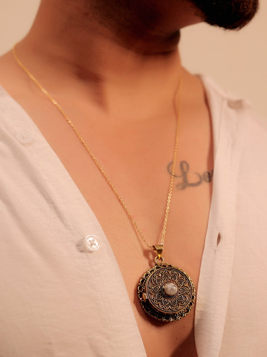 Biraj Golden Men's Neckpiece