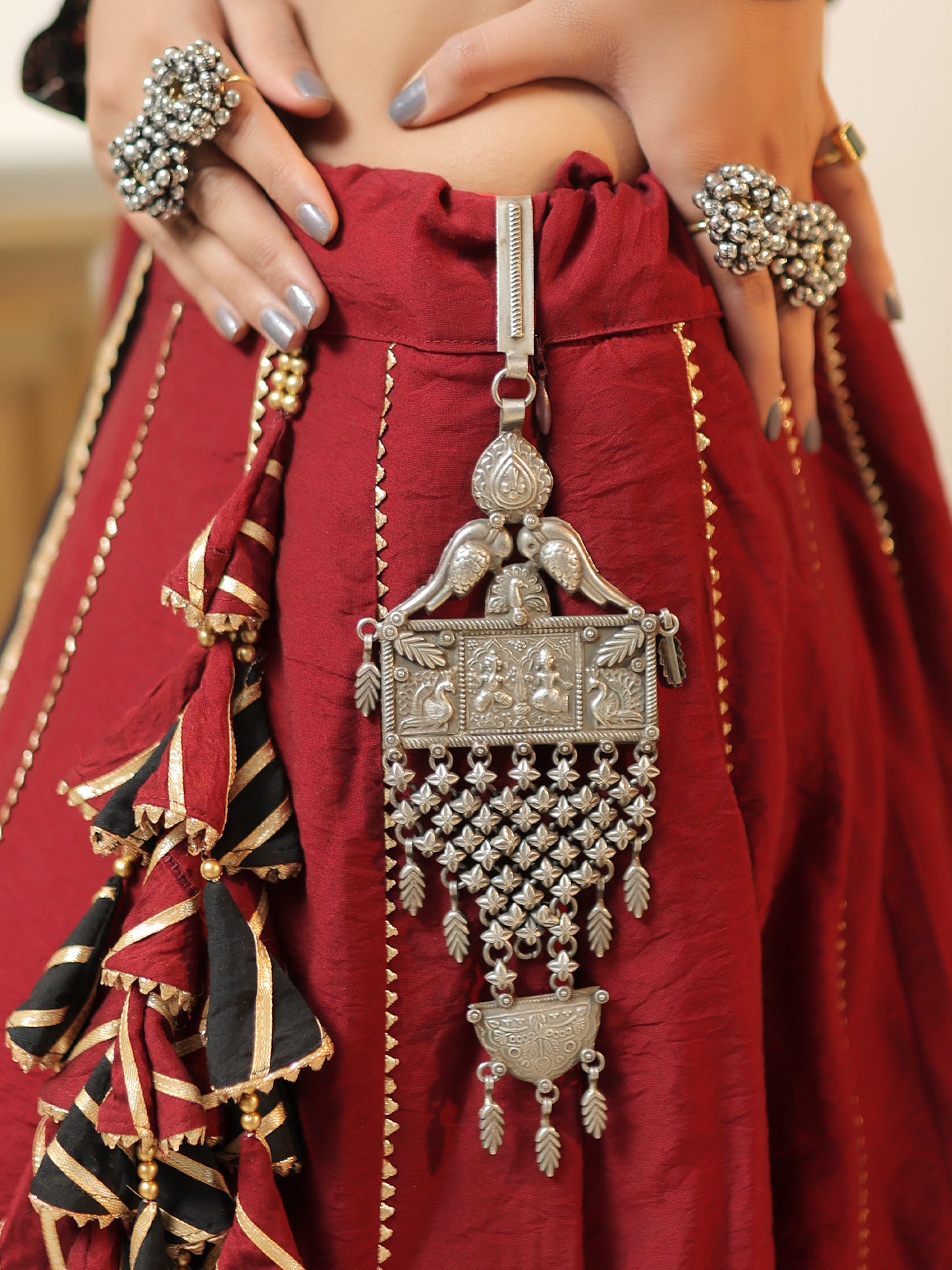 Dvija Lehenga