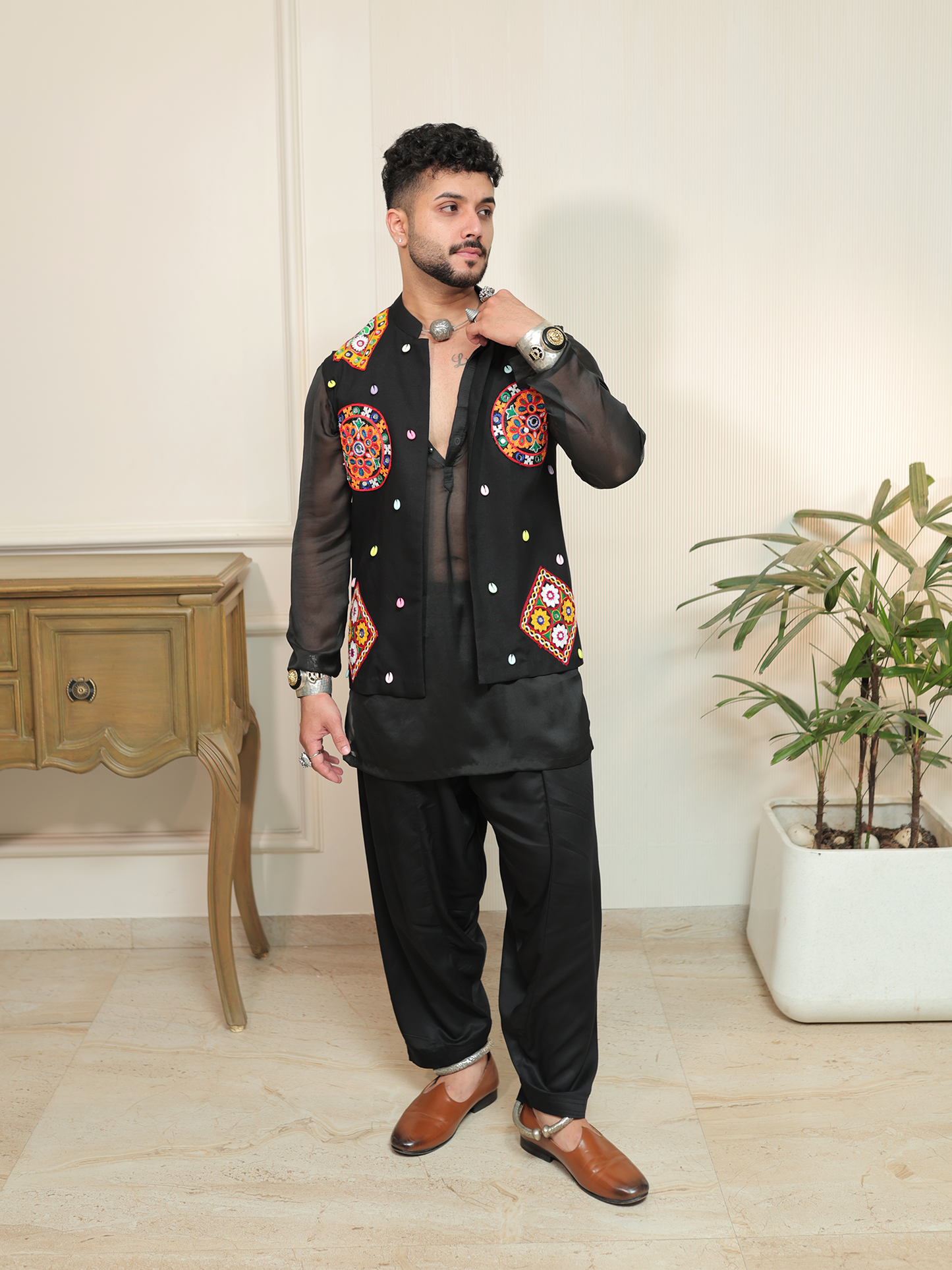 Nirmay Garba Midnight Beats Jacket Set.