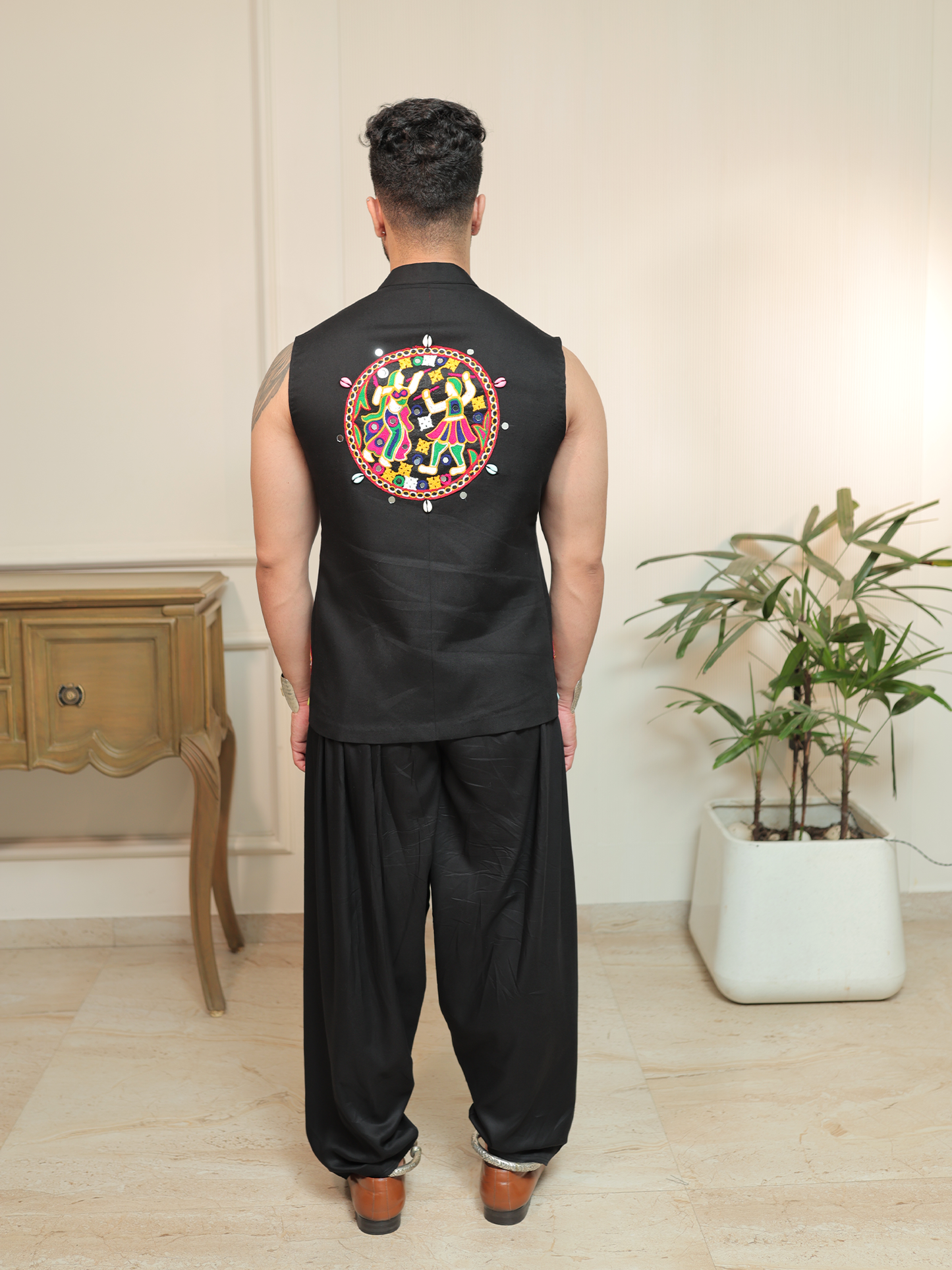 Nirmay Garba Midnight Beats Jacket Set.