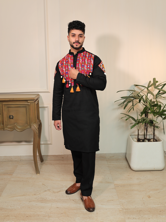 Samardh Garba Black Tassel Kurta Set.