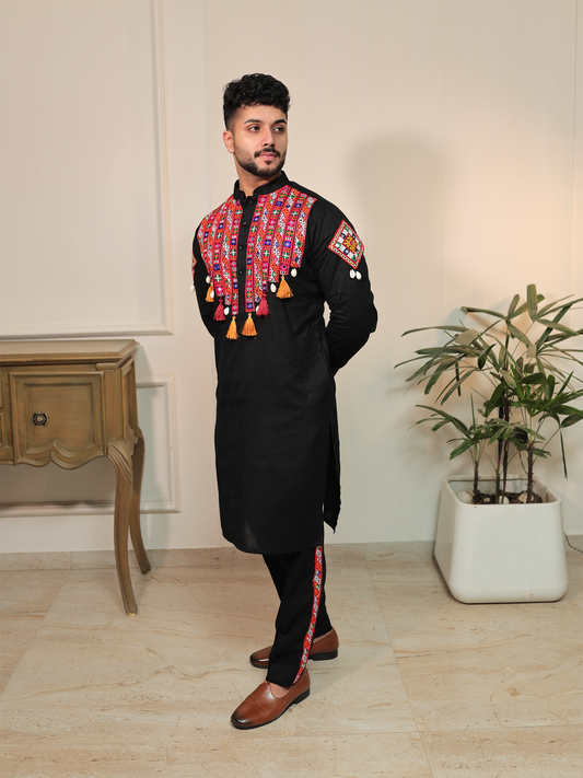 Samardh Garba Black Tassel Kurta Set.