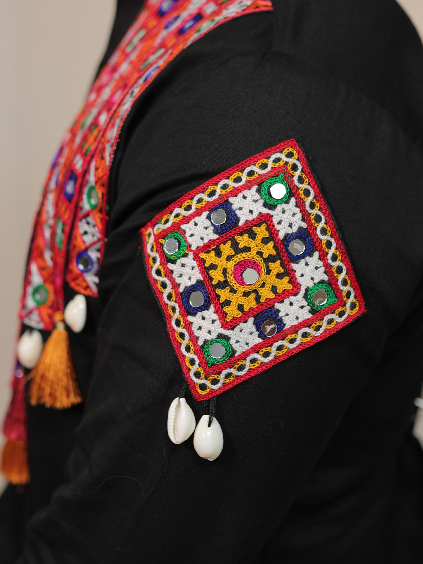 Samardh Garba Black Tassel Kurta Set.