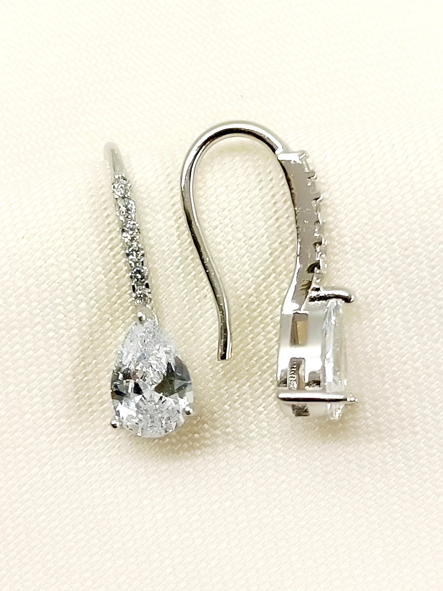 Sahara 92.5 Silver Swarovski Stone Earrings