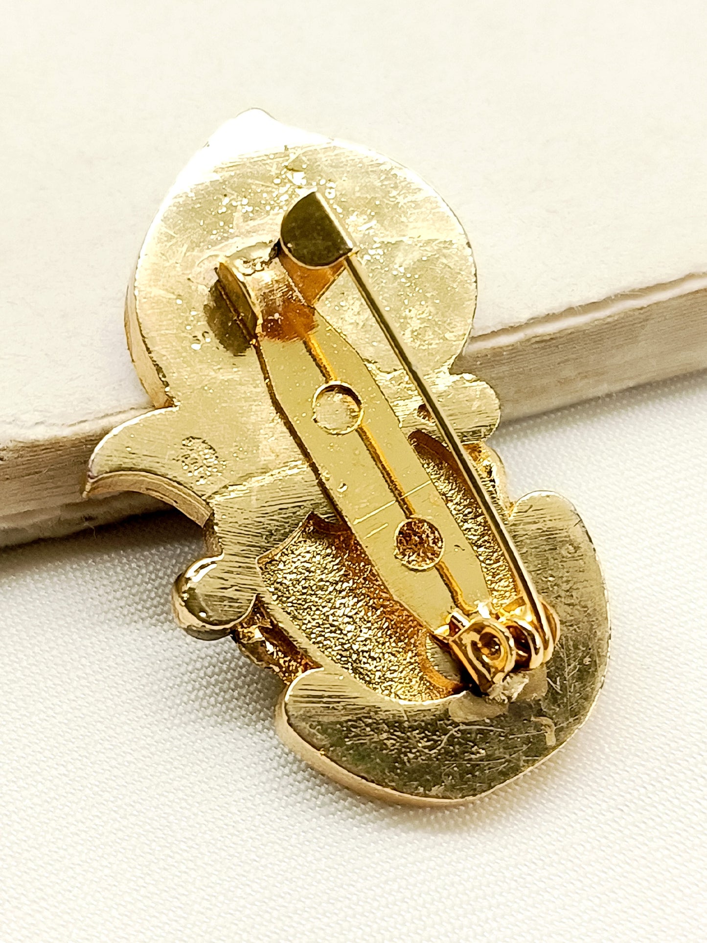 Kaahini R & G Shrinath Ji Brooch