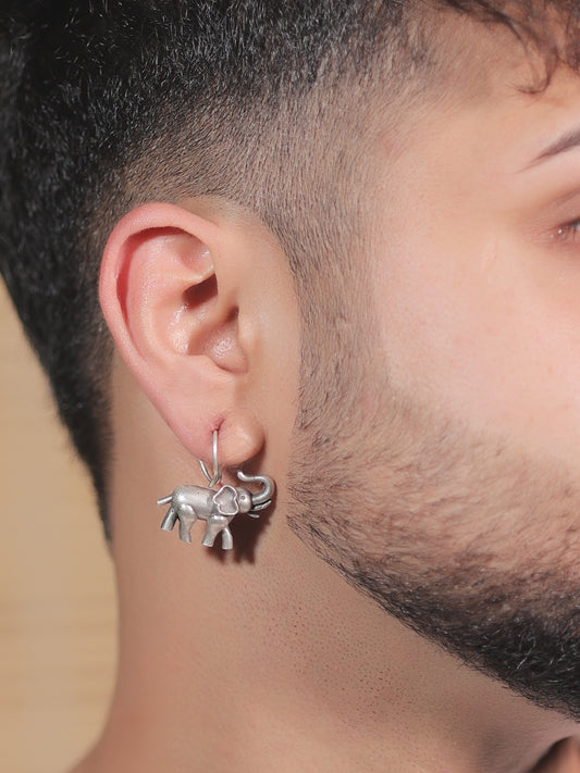 Wricha Plain Men's Earring