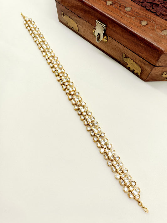 Jisha White Kundan Sheeshpatti