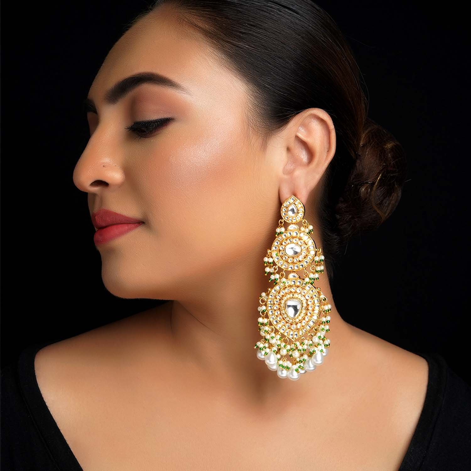 Kundan hot sale green earrings