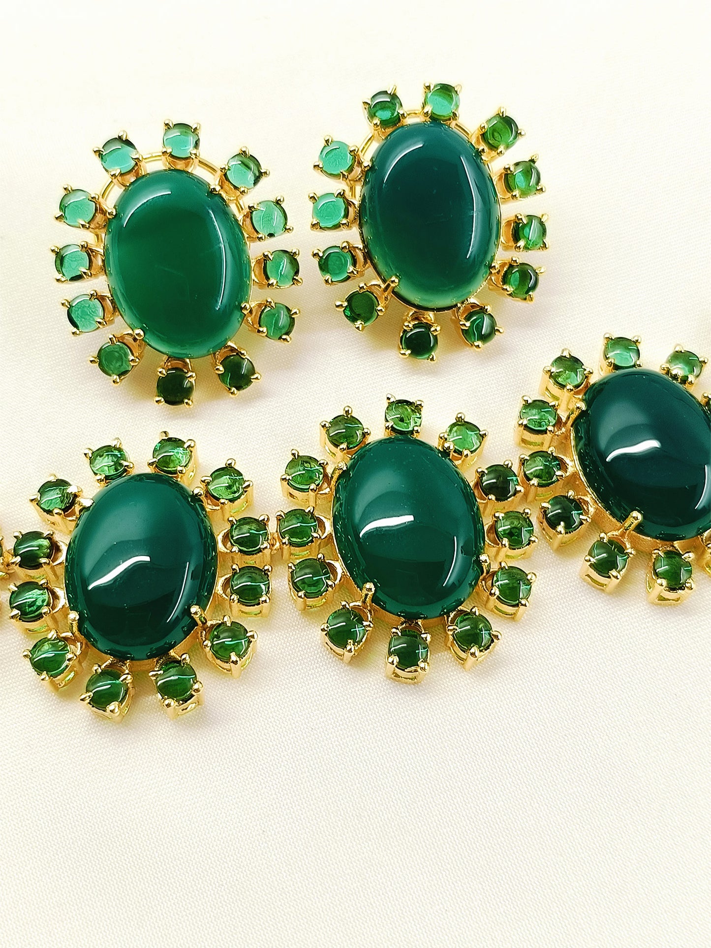 Aurora Green Natural Stone Necklace Set
