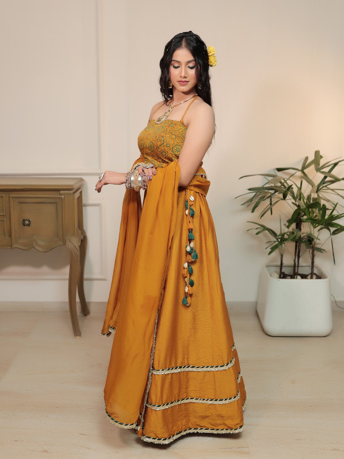 Tanaya Lehenga with Jewellery
