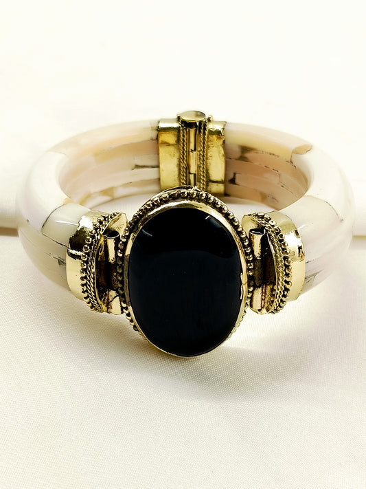 Udit Men’s Royal Black Onyx Stone Bone Bracelet
