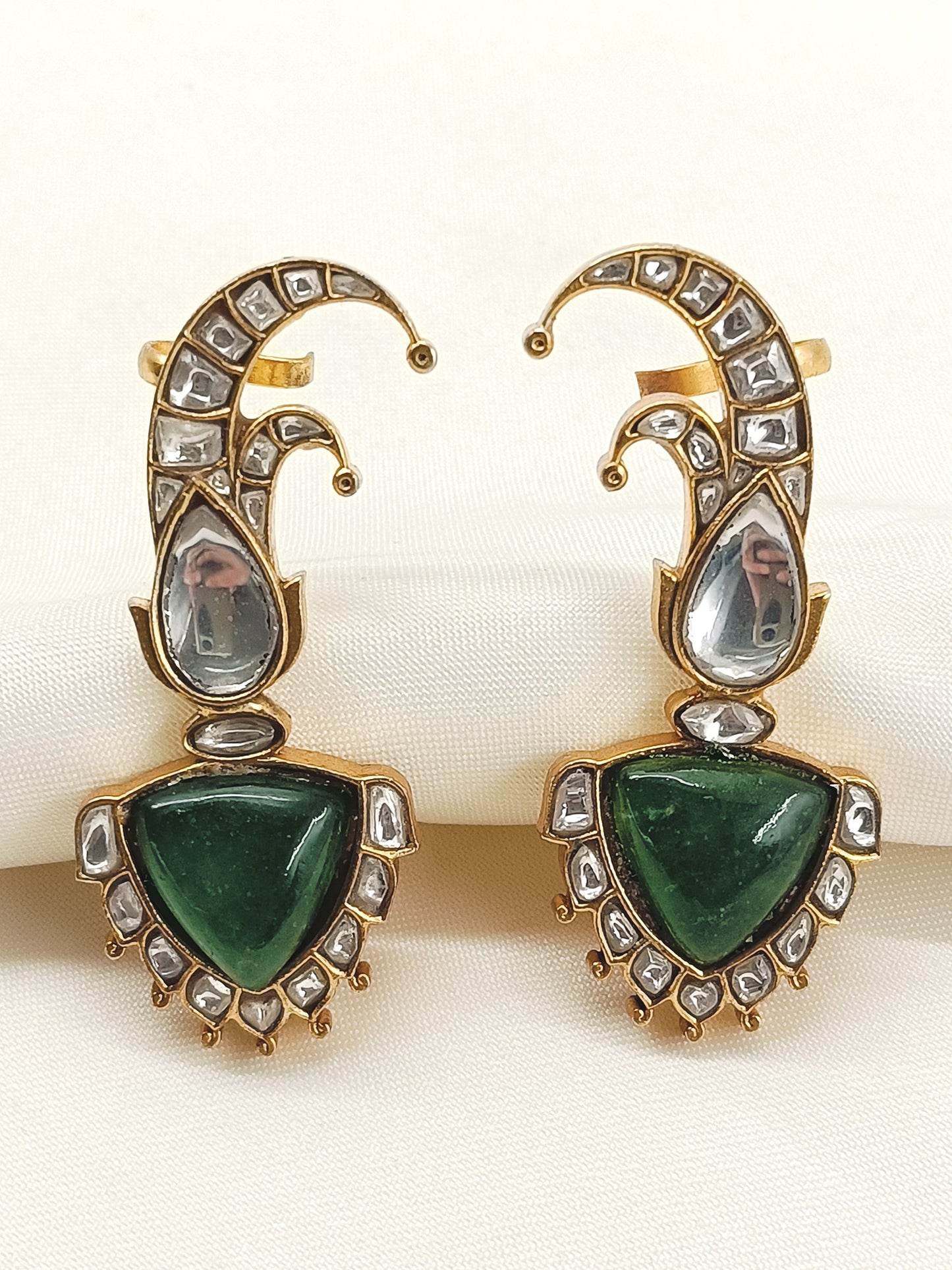 Shubodh Green Men's Earcuff