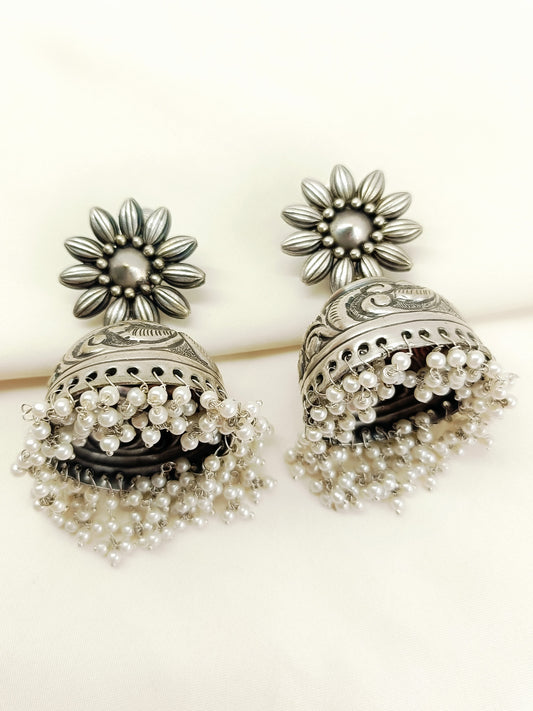 Akushi Plain Oxidized Floral Jhumki