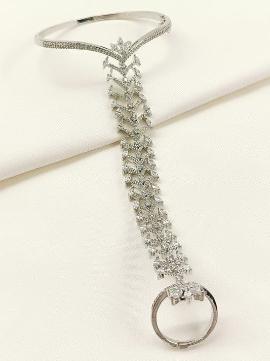 Shefali White American Diamond Hathphool